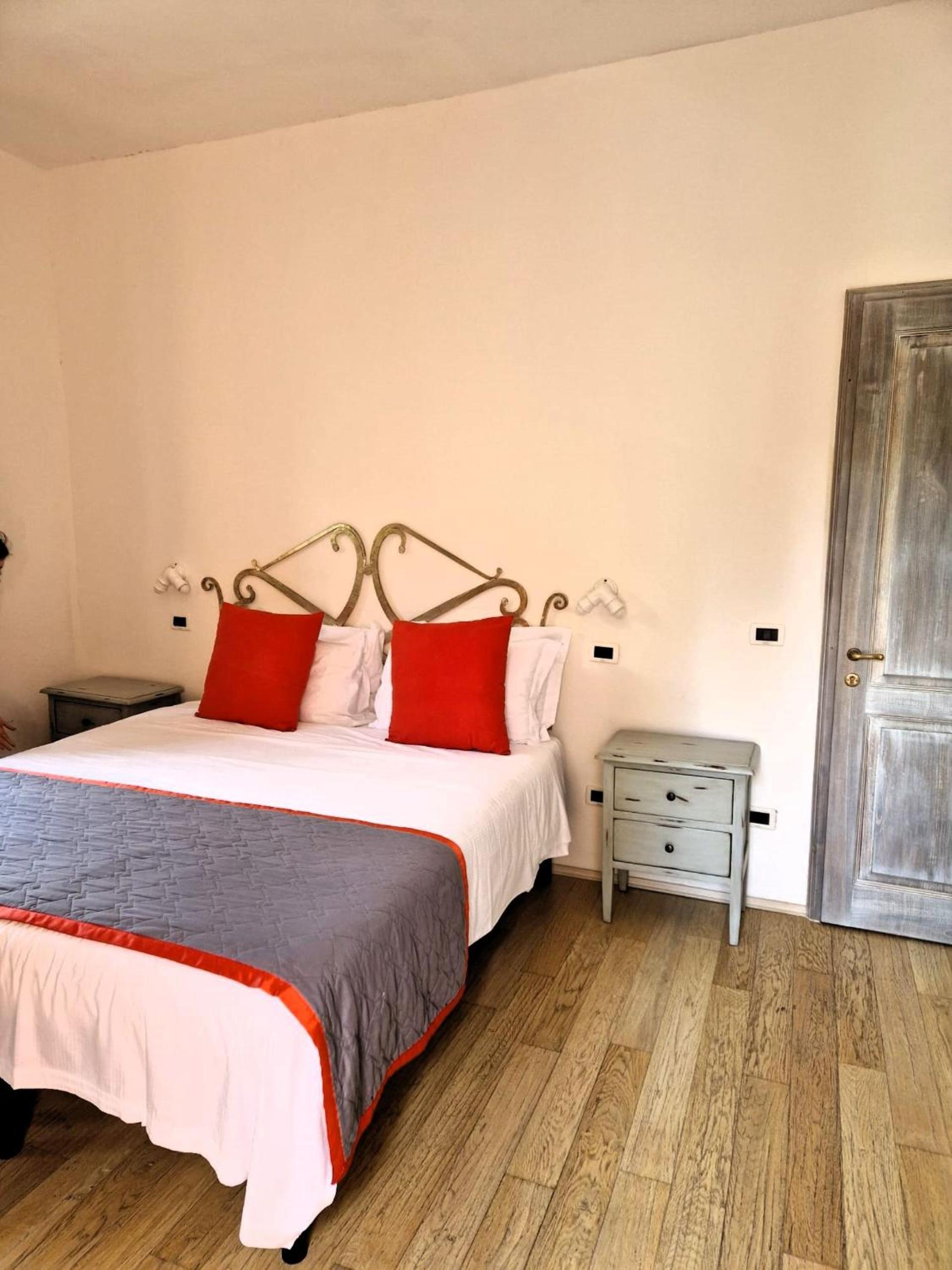 Double Room with Garden View - Photo 1