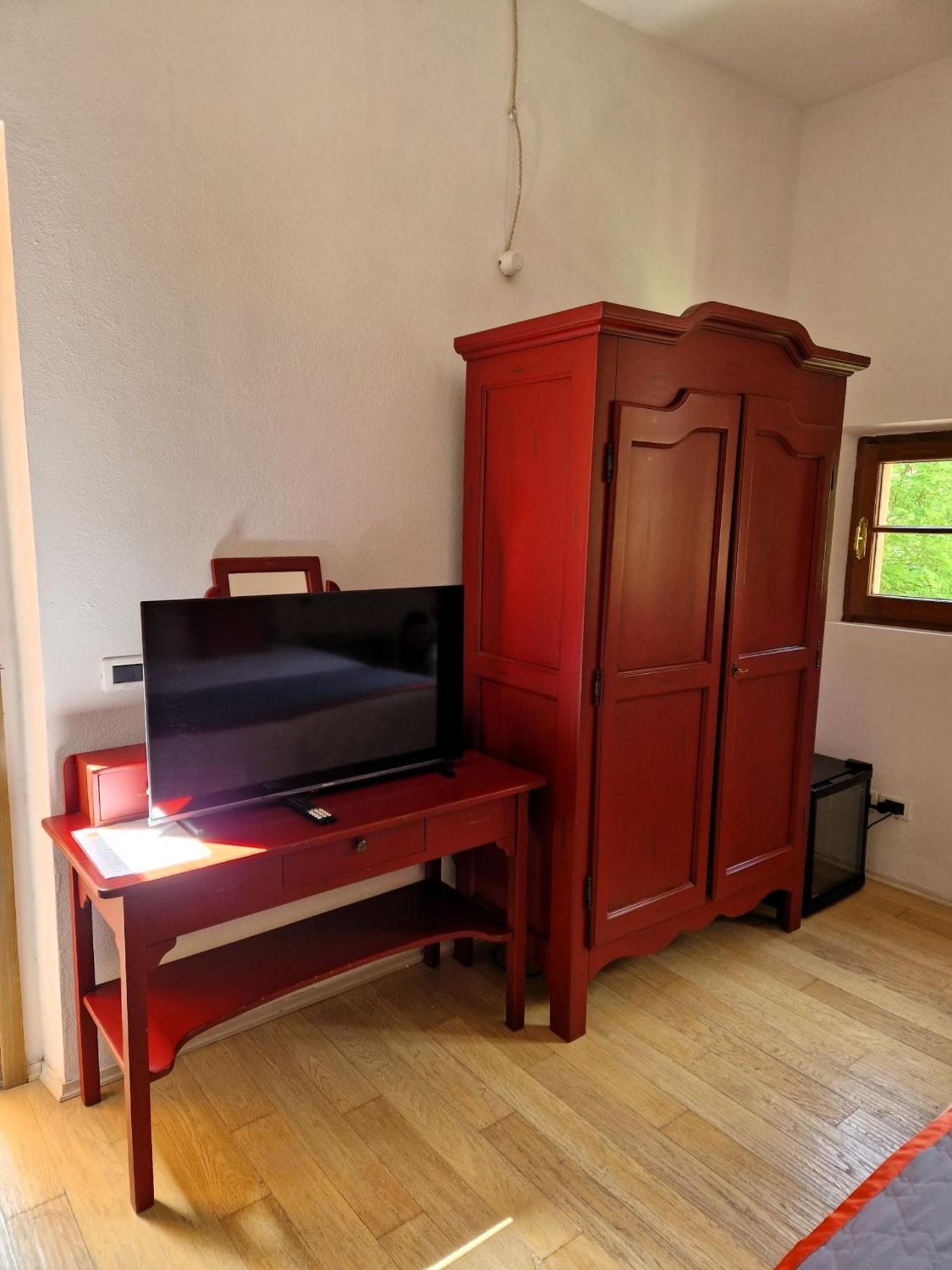 Double Room with Garden View - Photo 5