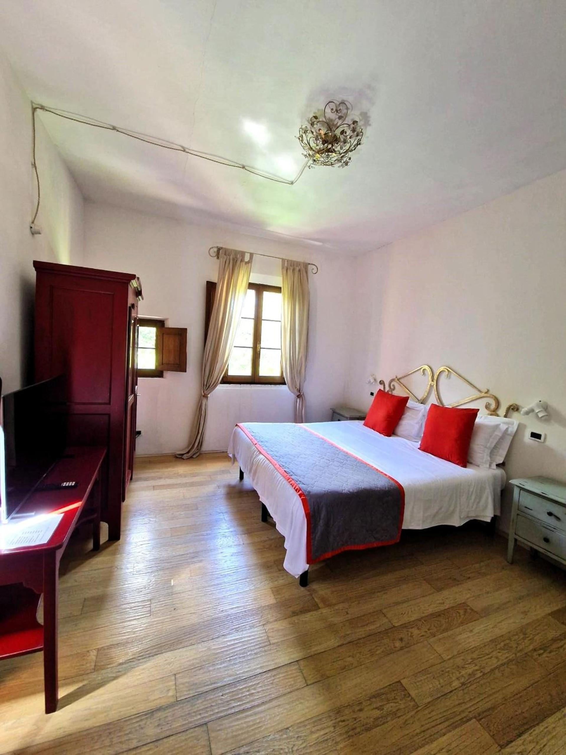 Double Room with Garden View - Photo 2