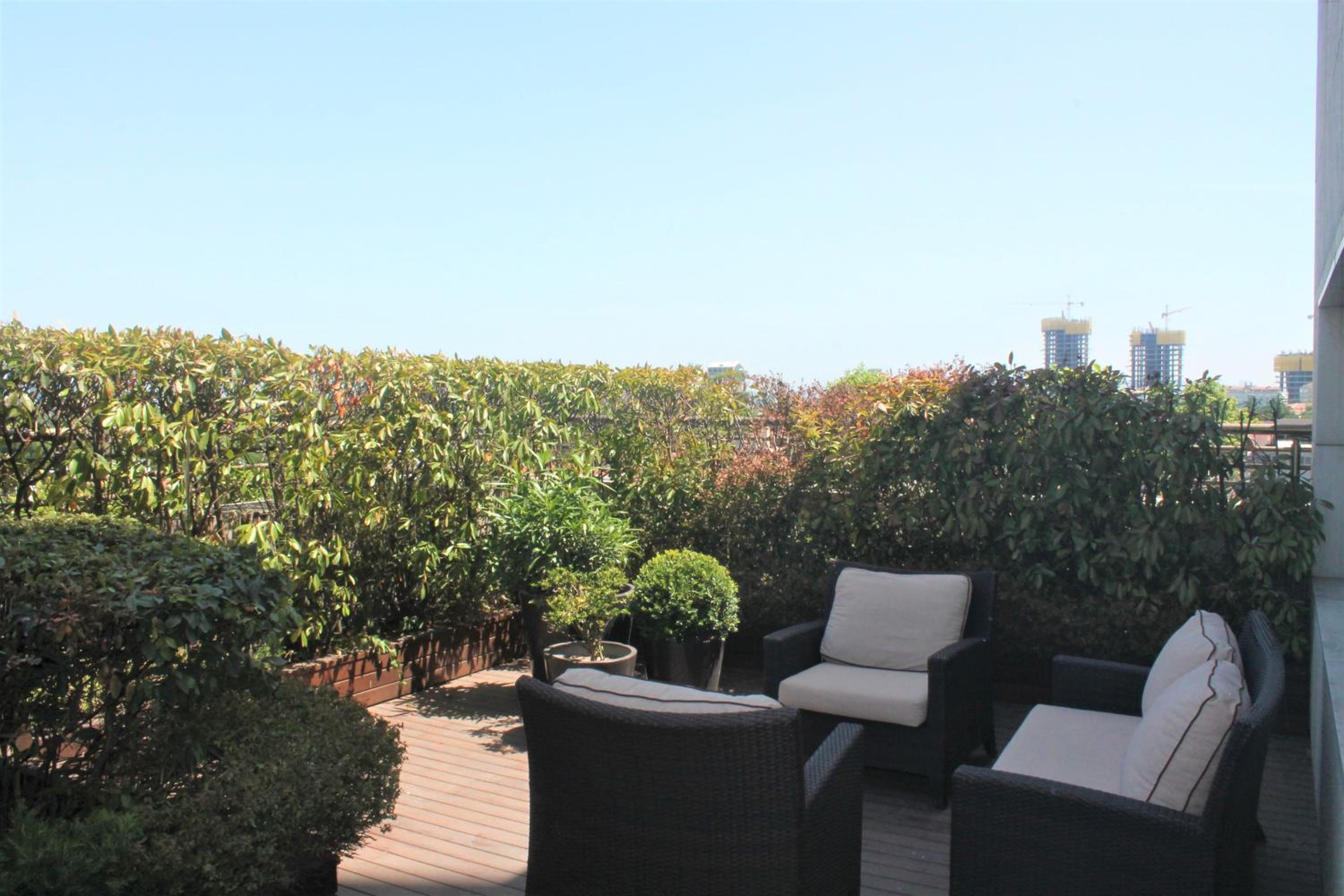 Queen Suite with Terrace