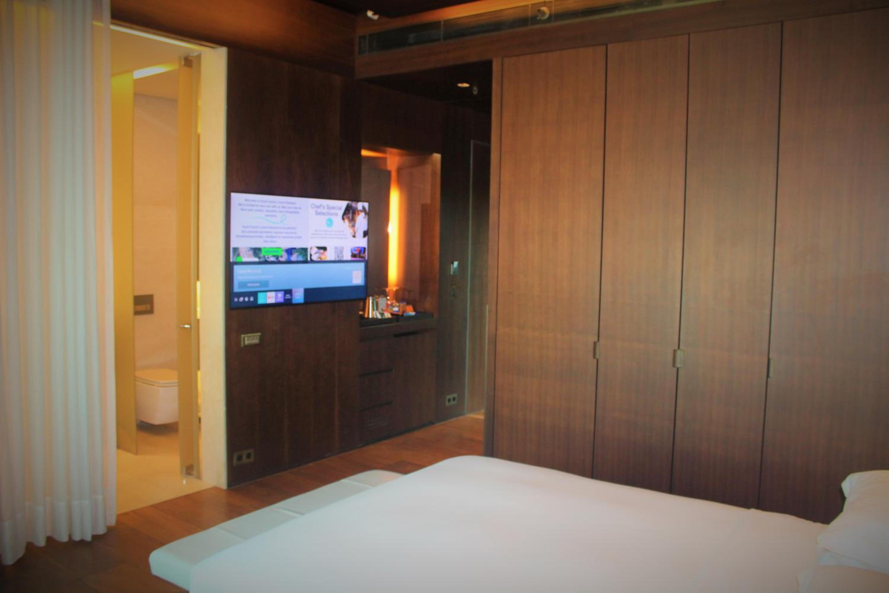 Queen Suite with Terrace