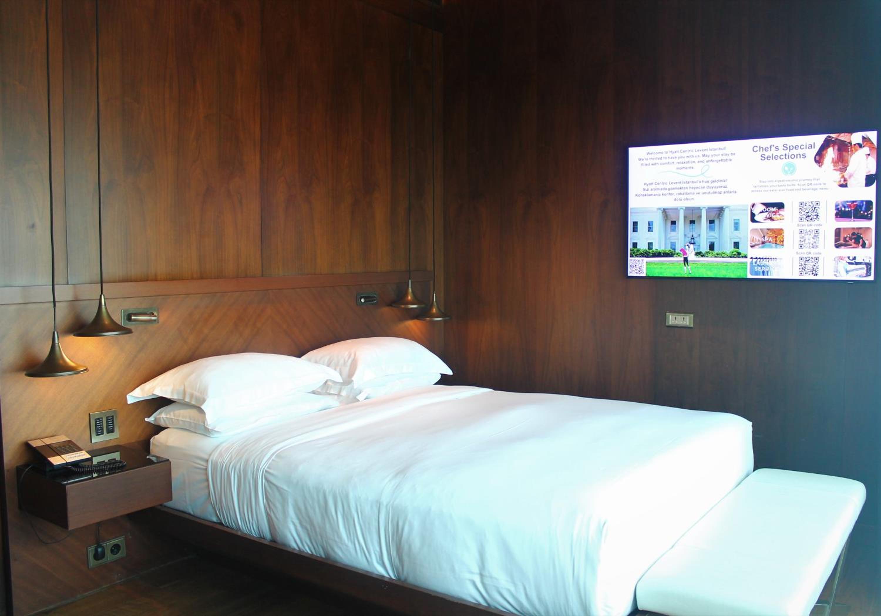 Queen Suite with Terrace