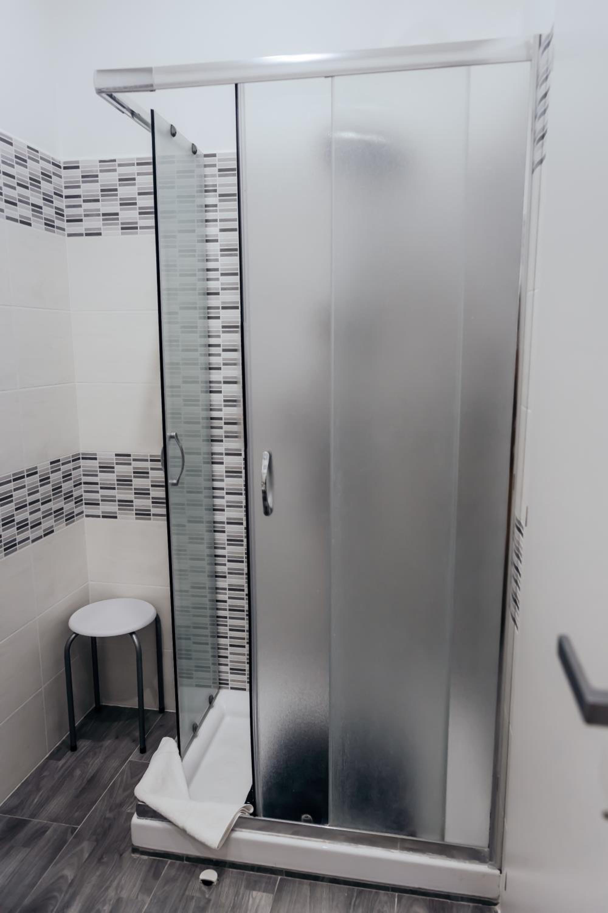Deluxe Double Room with Extra Bed photo 2