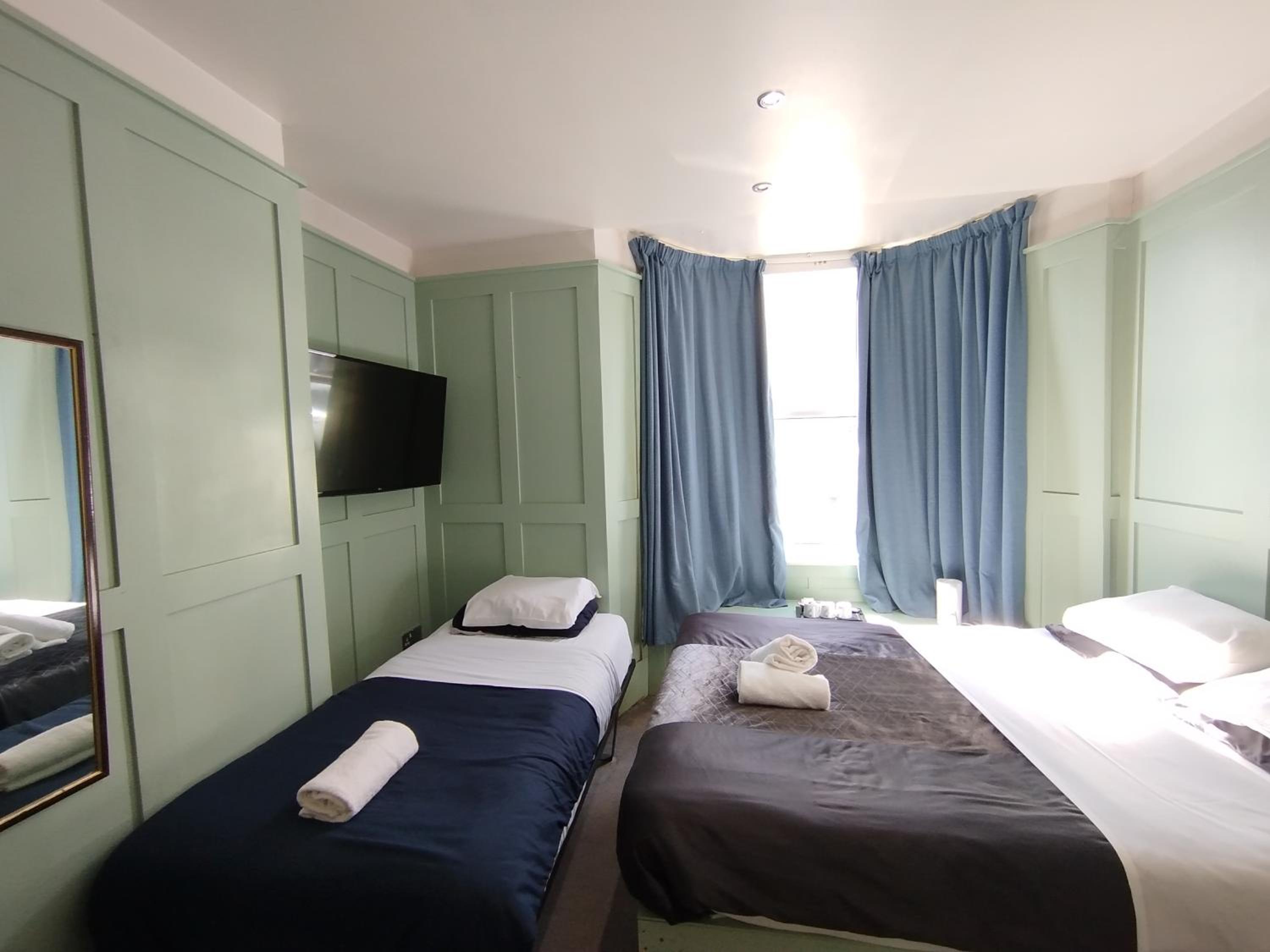 Twin Room photo 1