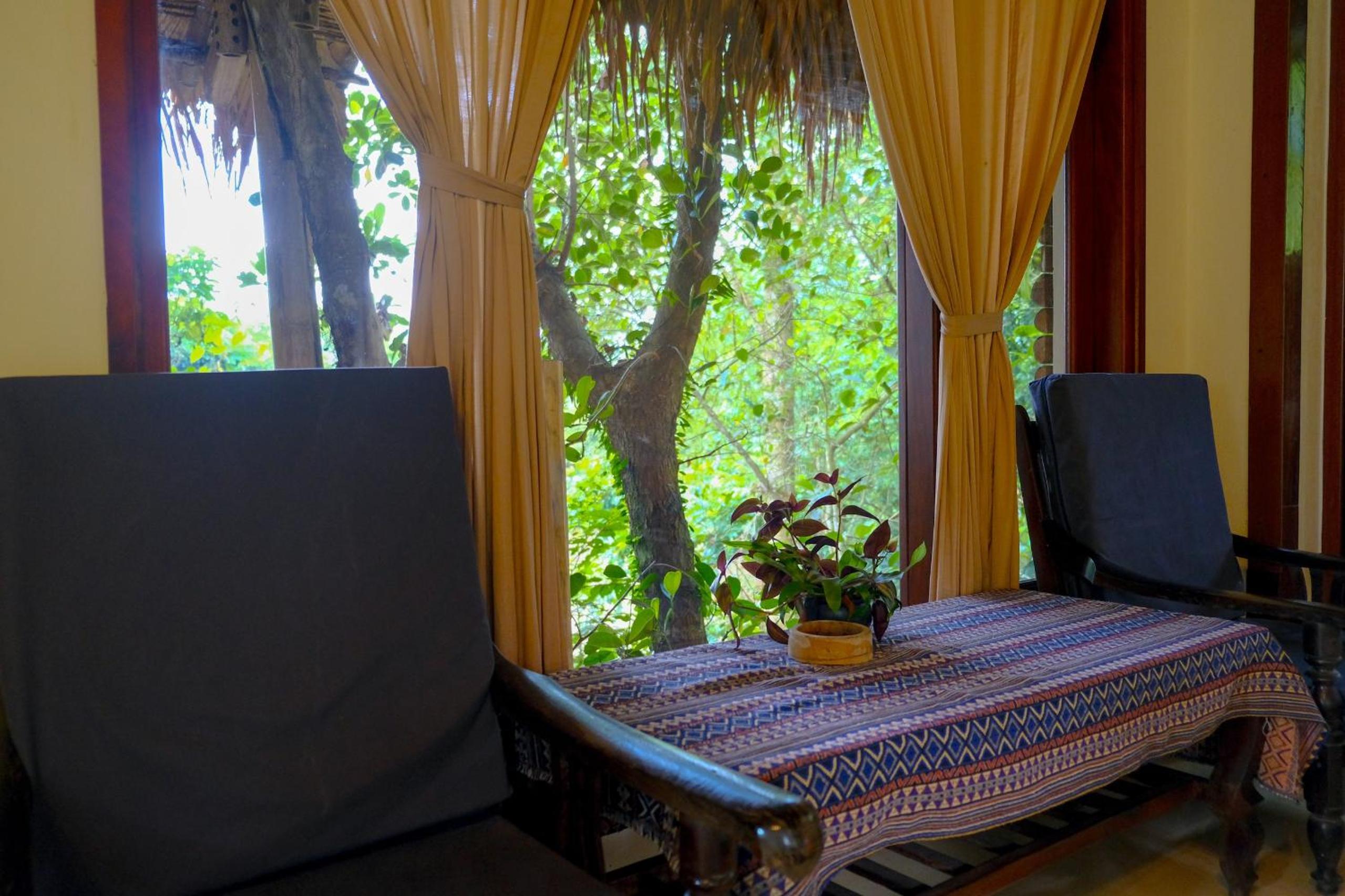Triple Room with Balcony and Garden View - Photo 6
