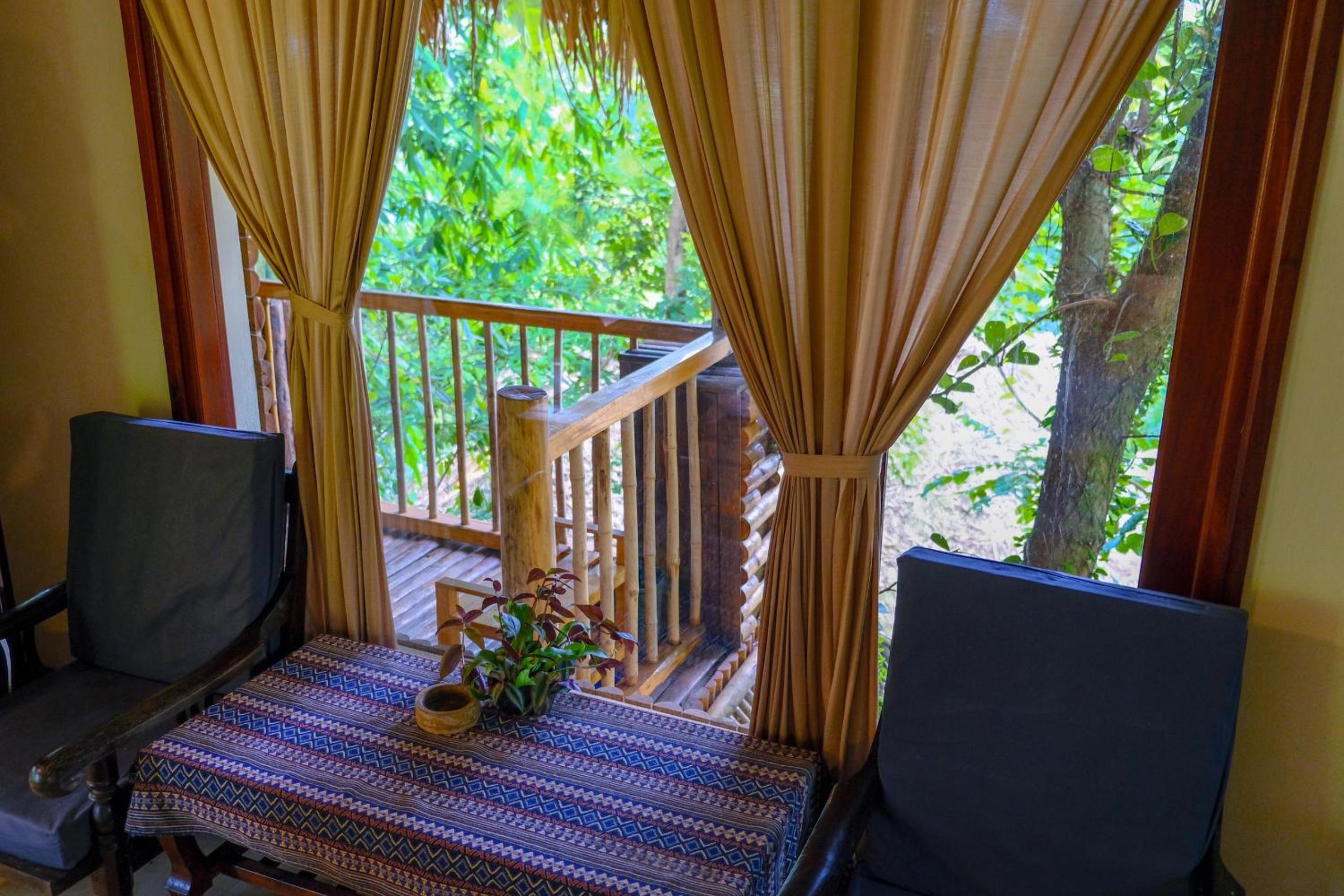 Triple Room with Balcony and Garden View - Photo 4