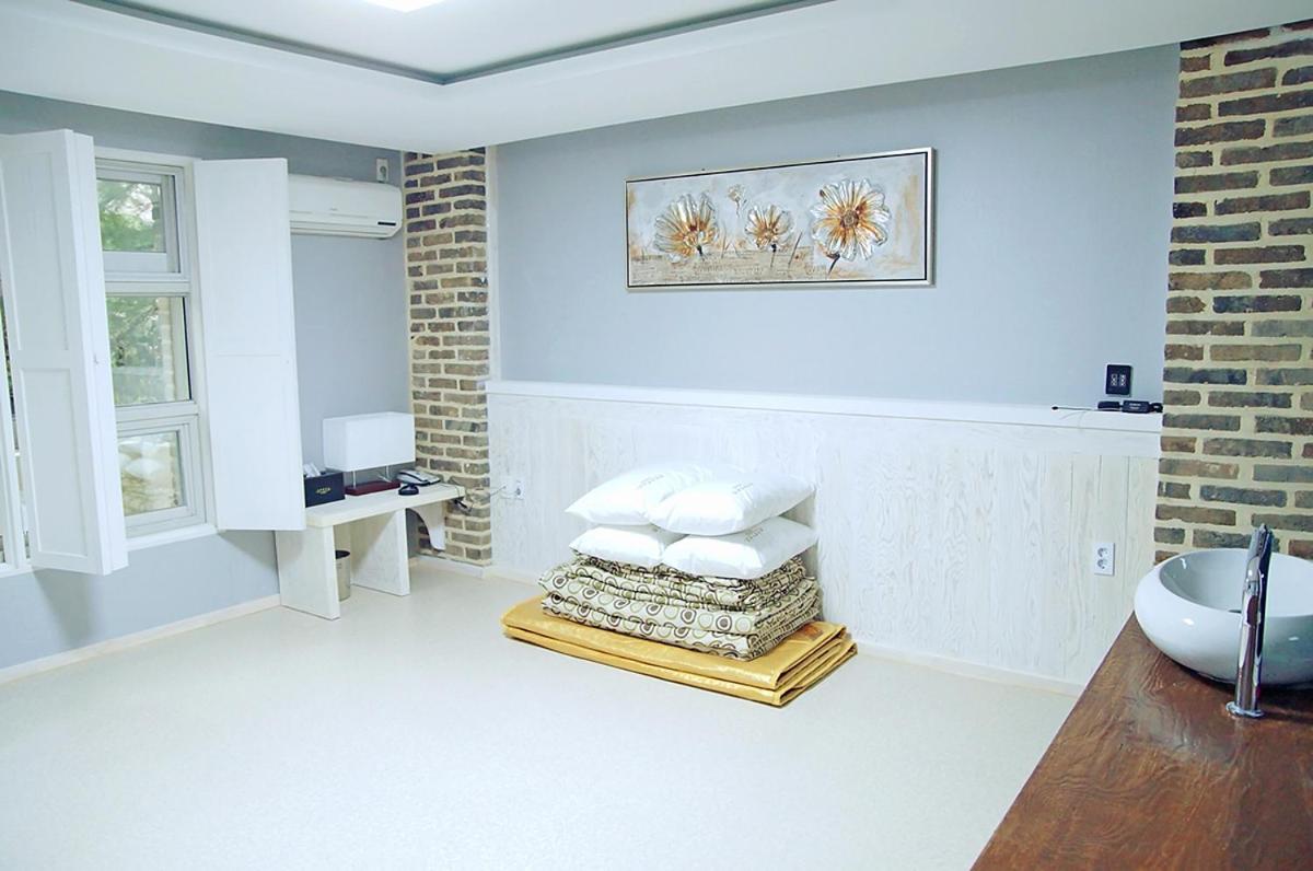 Studio photo 1