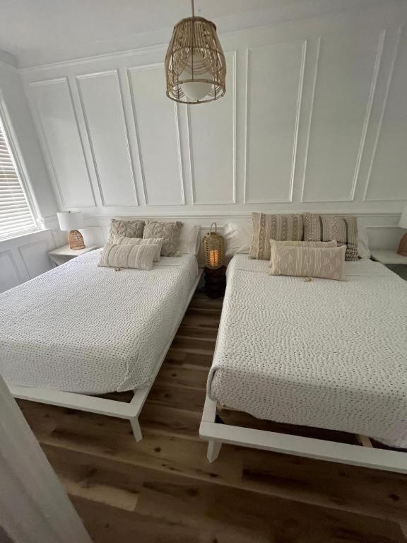 Standard Queen Room with Two Queen Beds