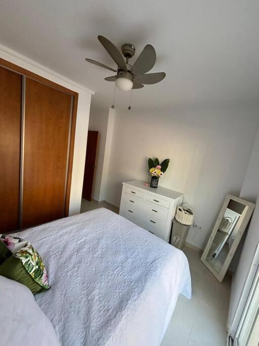 Two-Bedroom Apartment with Pool View photo 2