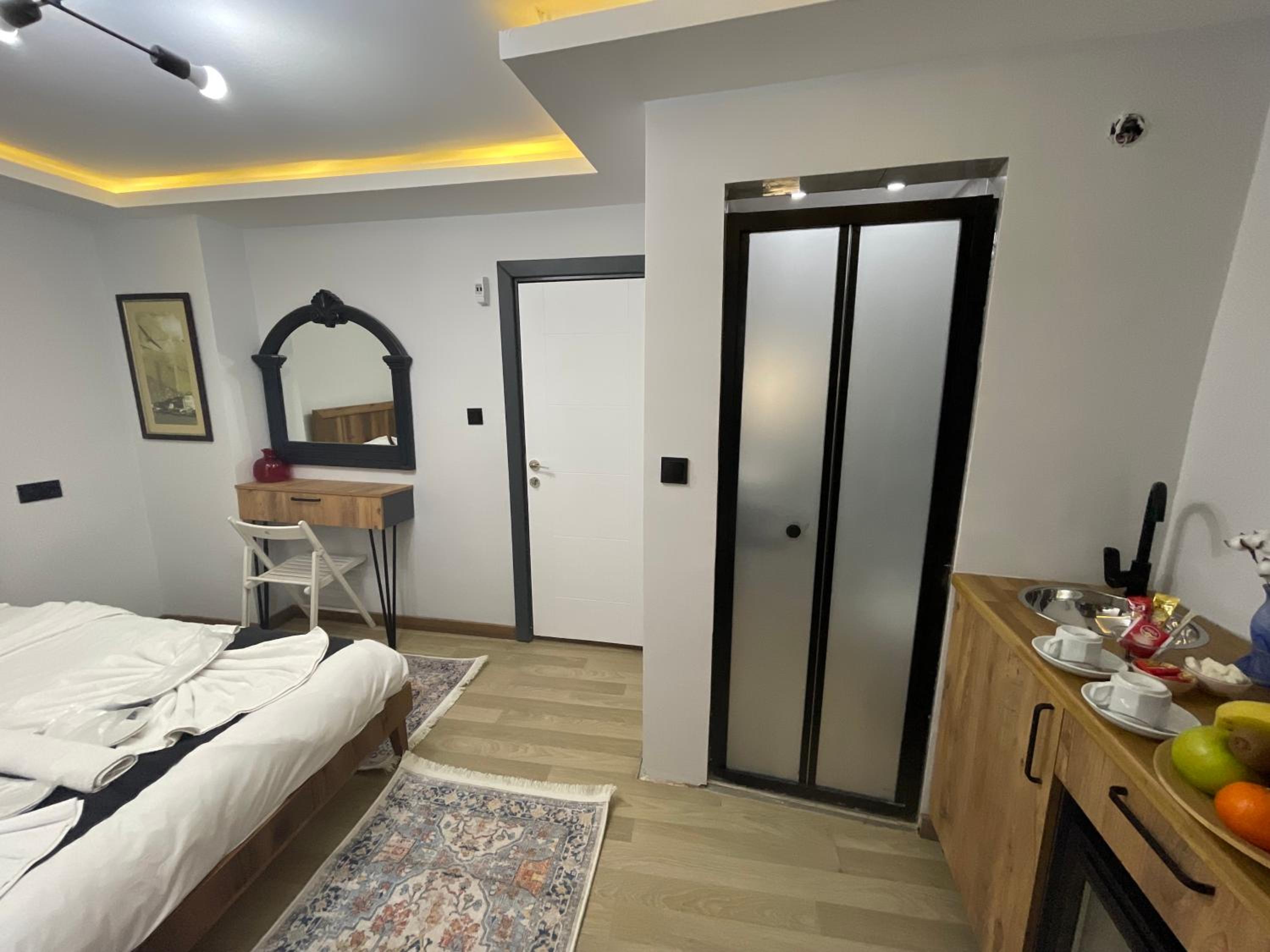 Deluxe Double Room photo 2