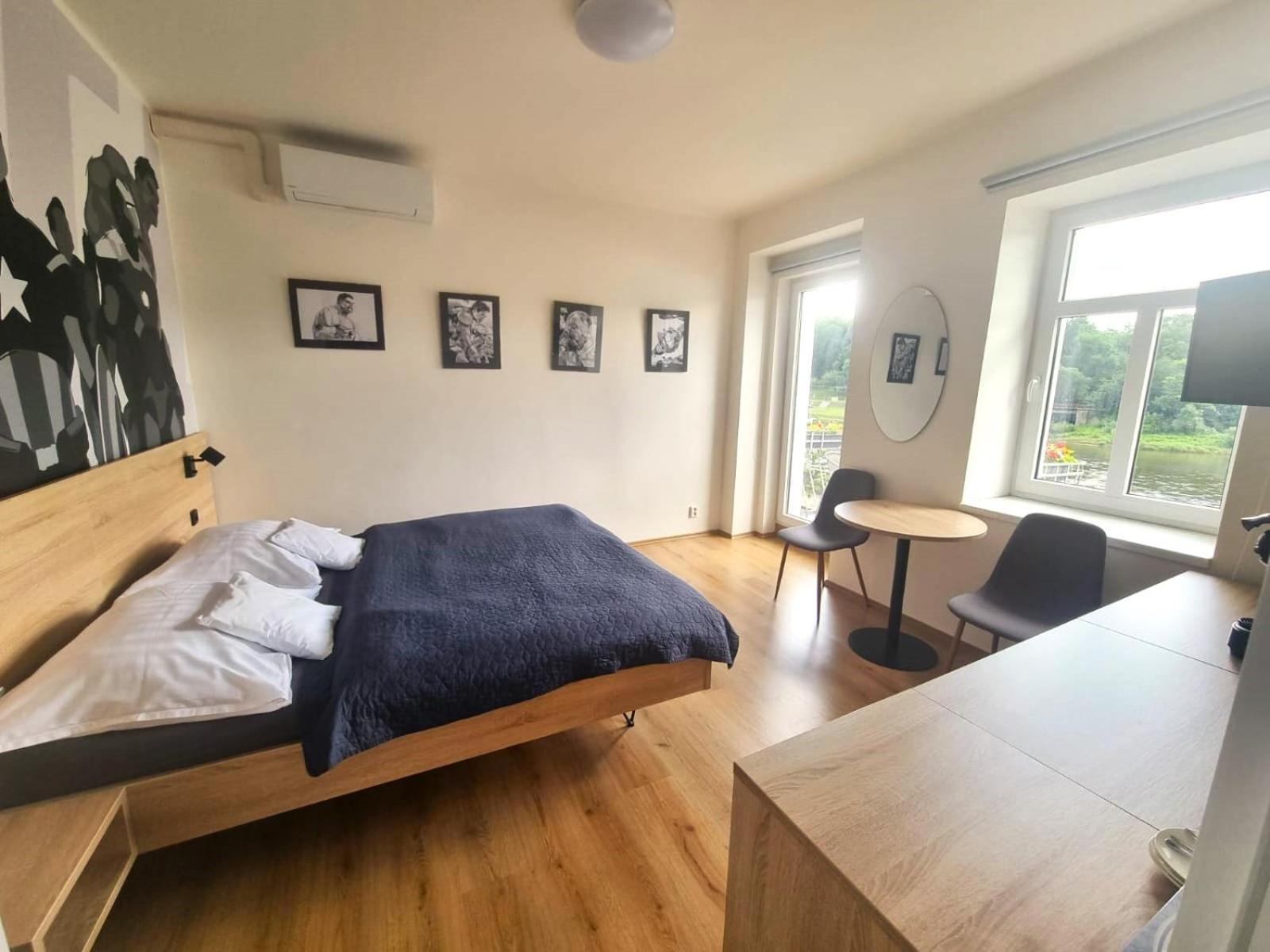 Apartment with Terrace - Photo 1