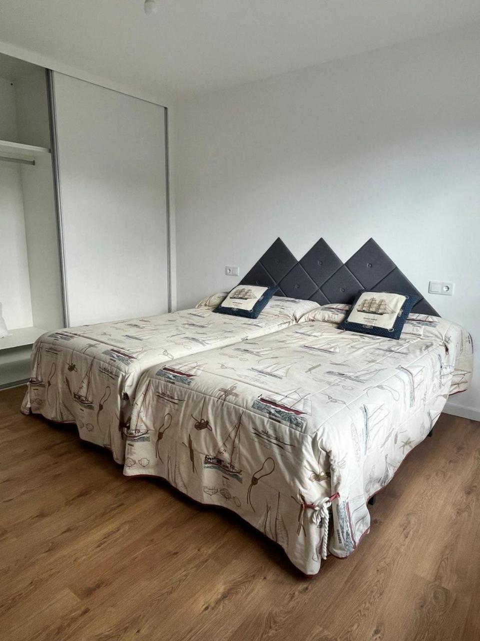 Triple Room with Shared Bathroom