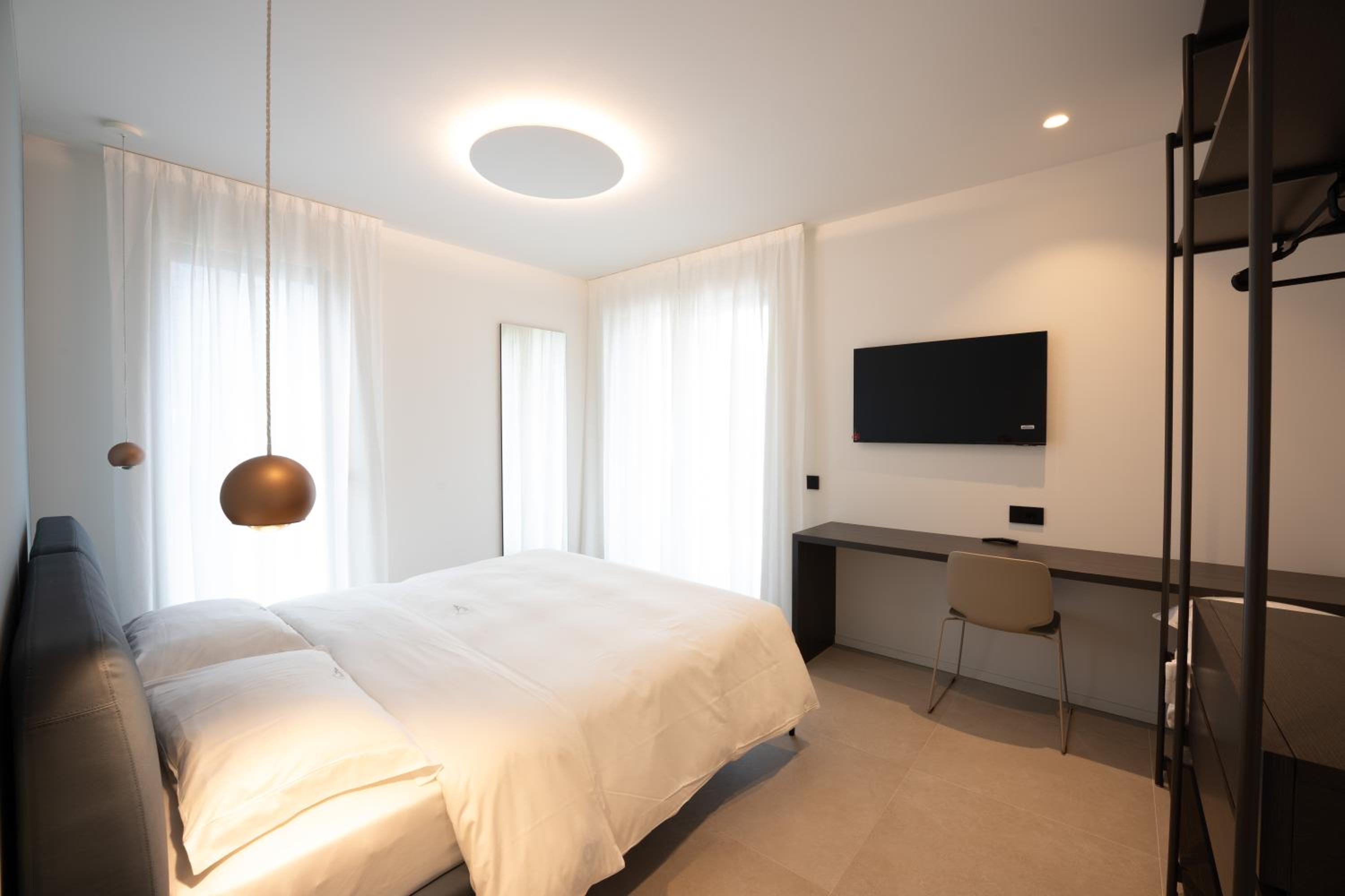 One-Bedroom Apartment with Terrace