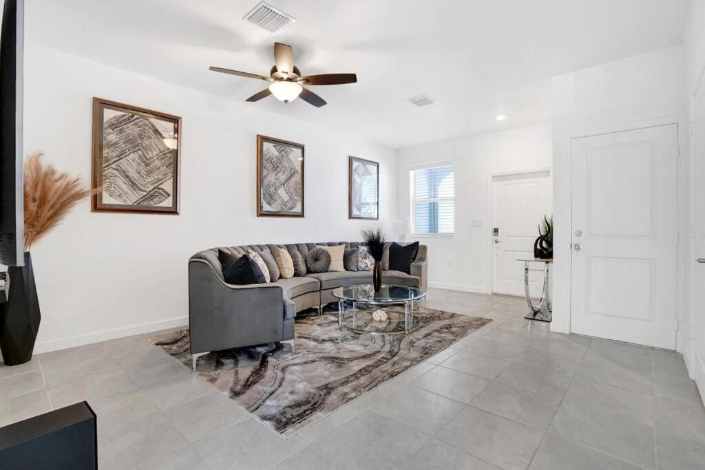 Three-Bedroom Villa photo 1