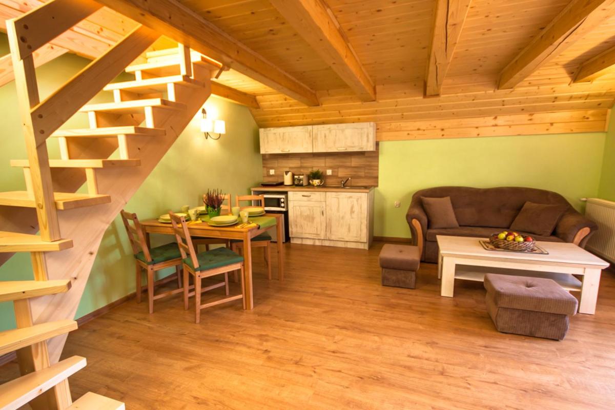One-Bedroom Suite - Photo 8