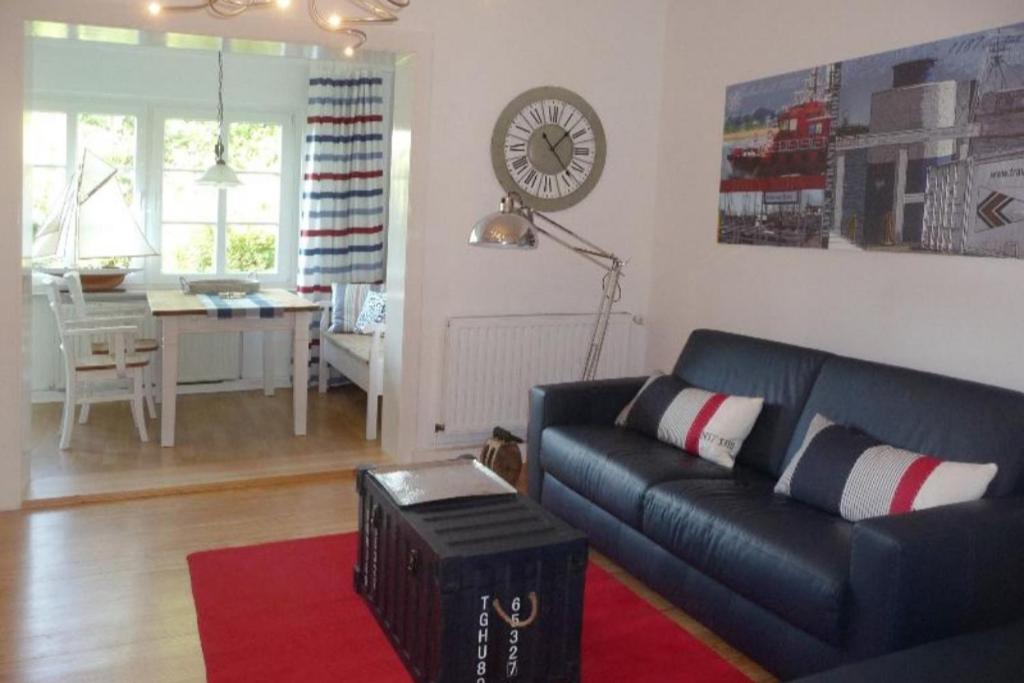 Apartment photo 1