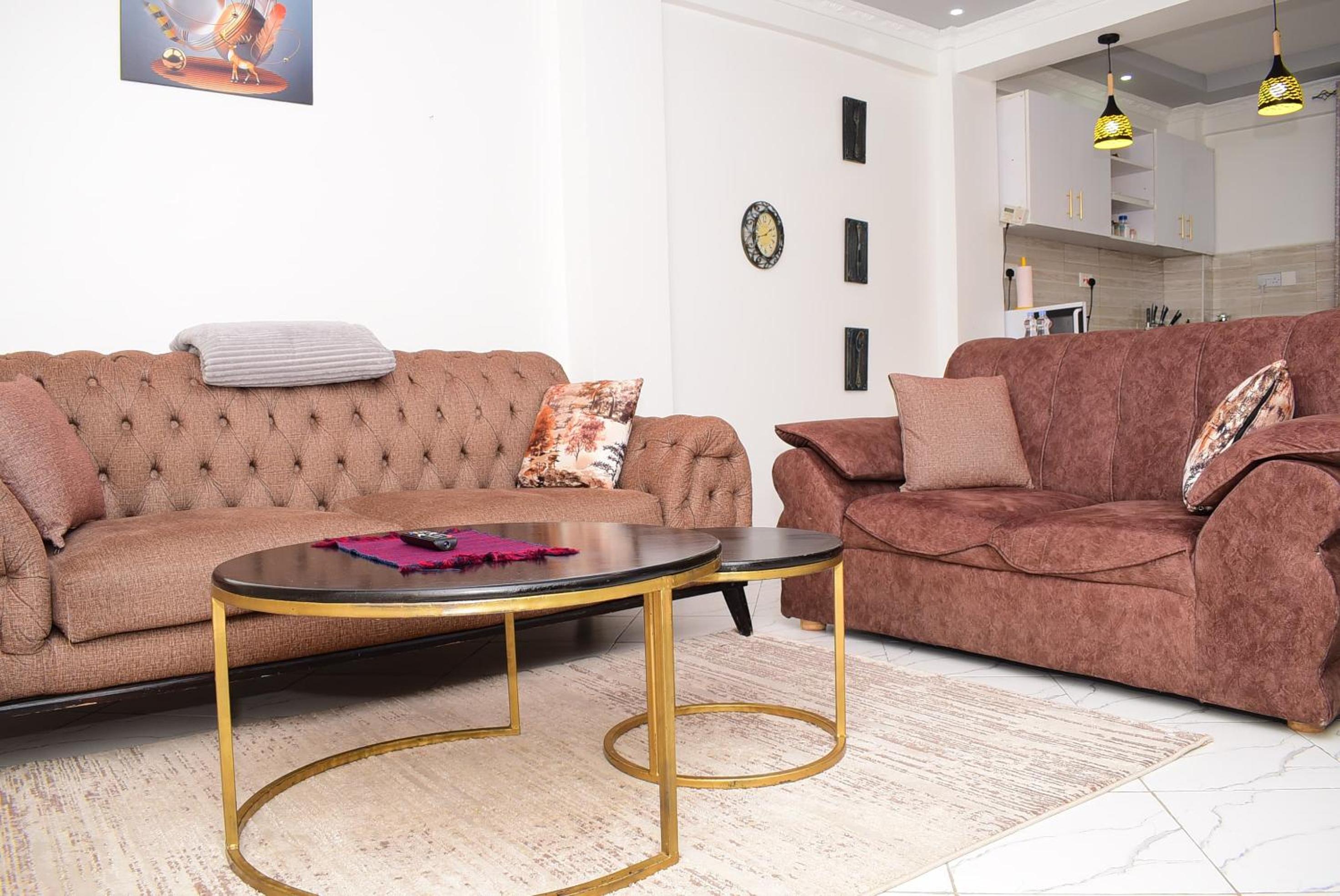 One-Bedroom Apartment photo 1