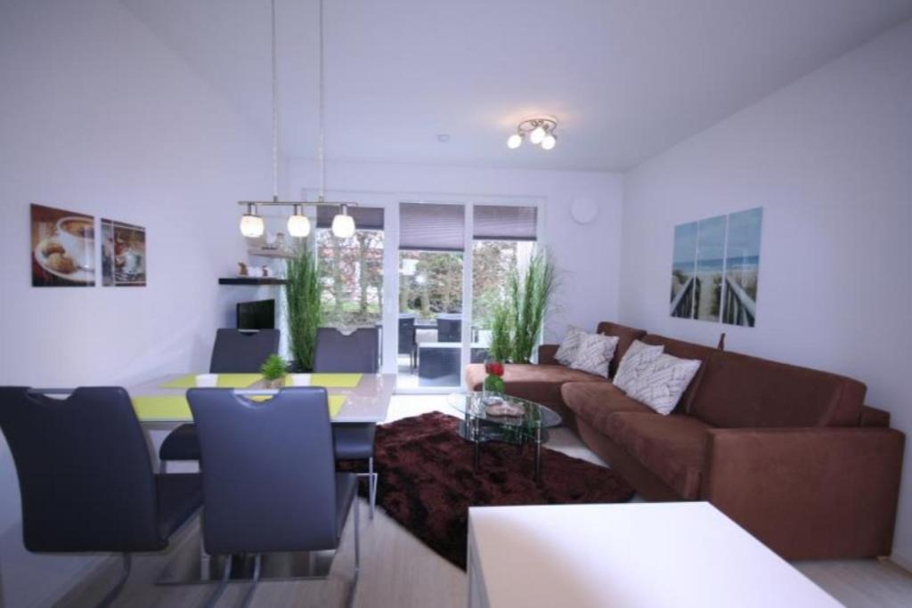 Apartment photo 2