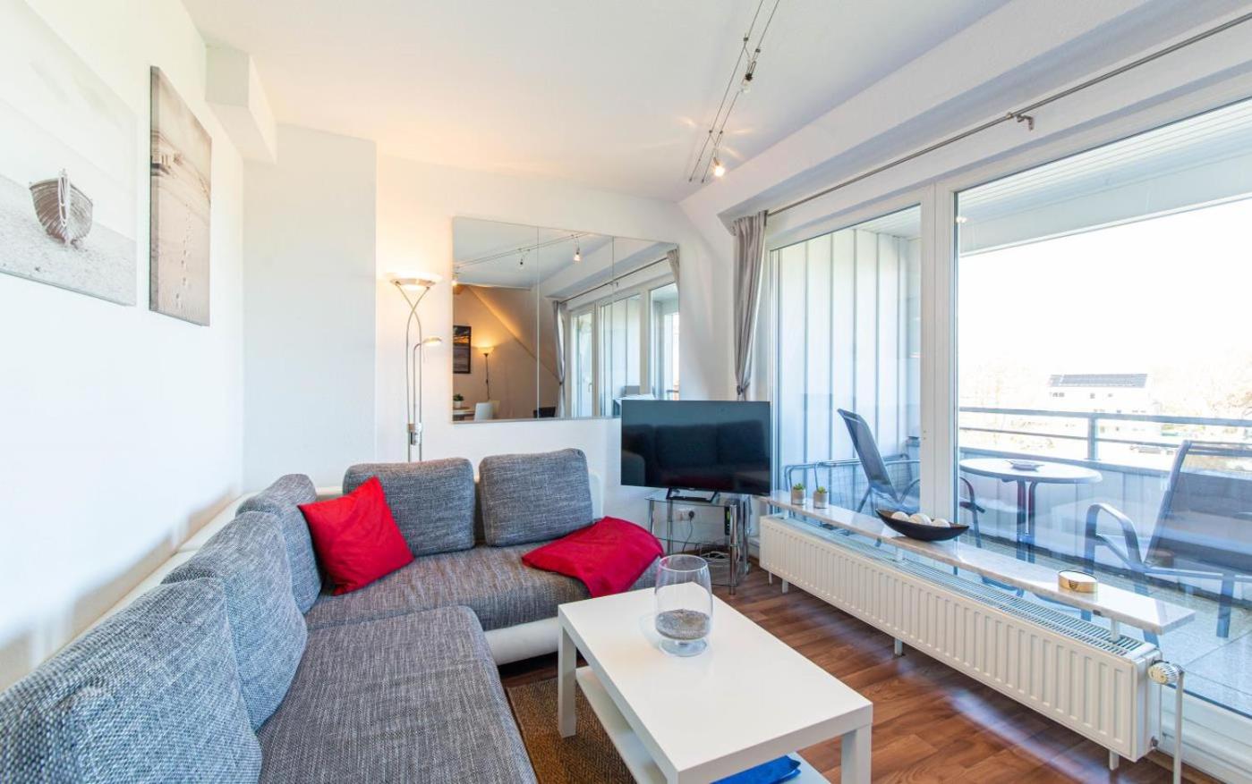 Apartment photo 2