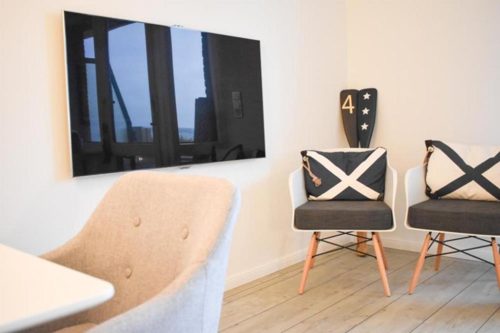 Apartment photo 2