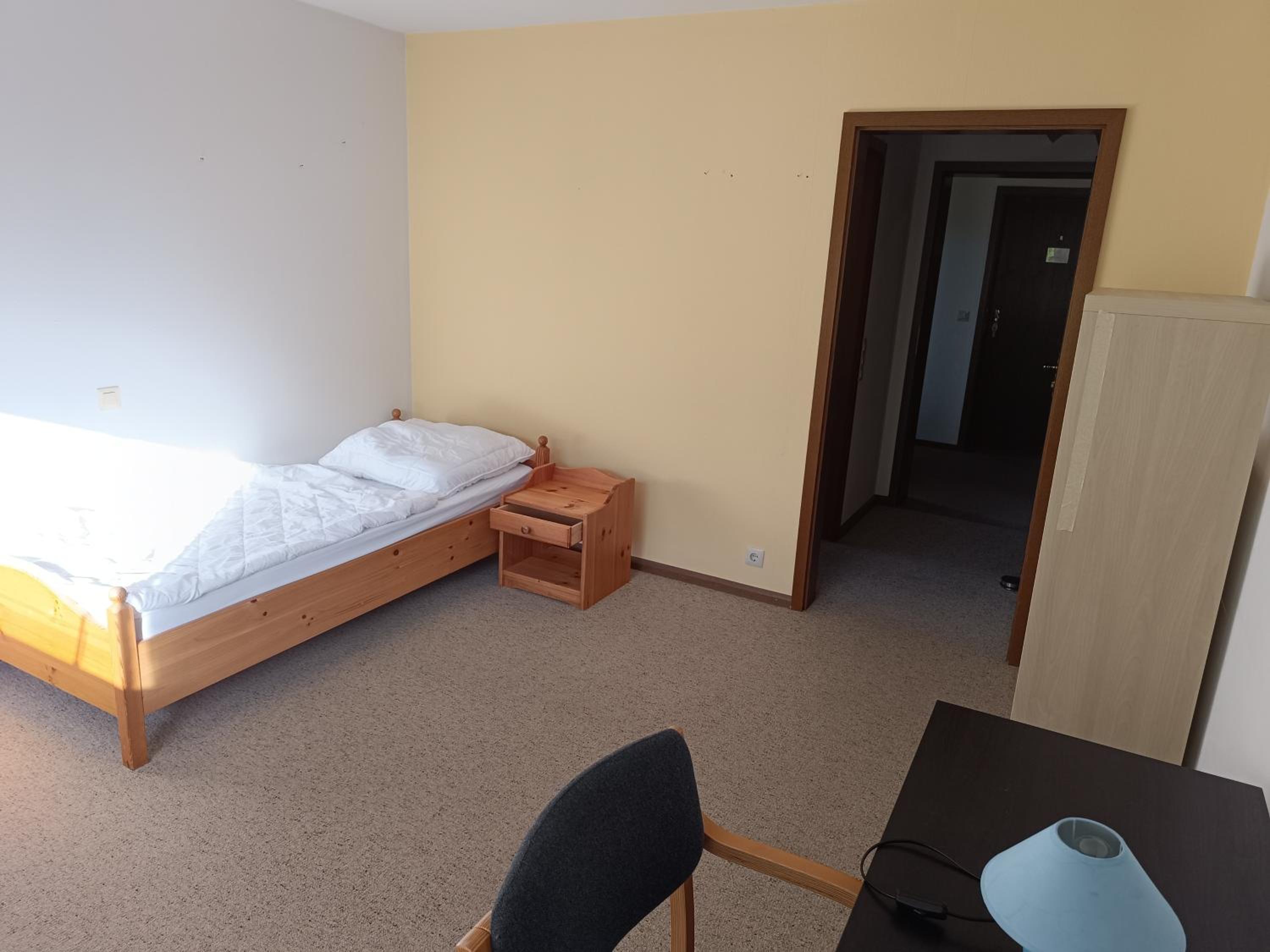 Single Room photo 3