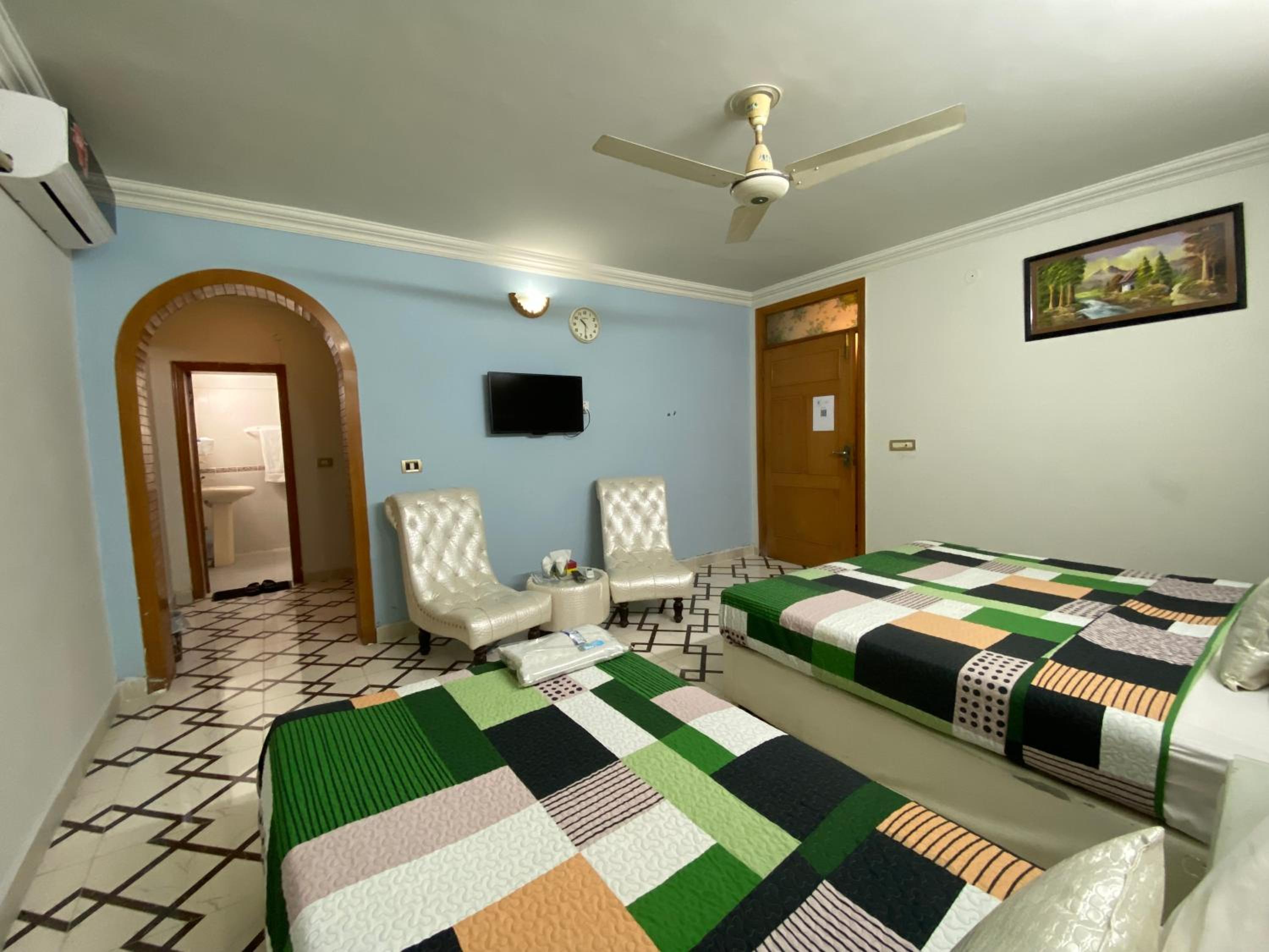 Deluxe Triple Room - Photo 28
