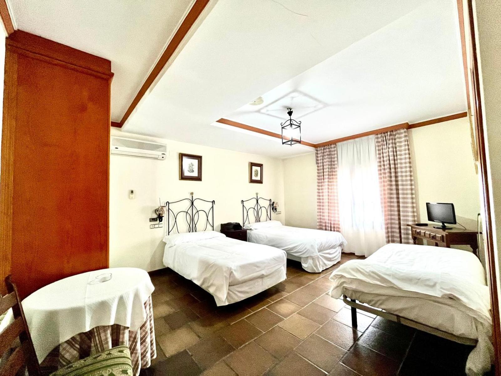 Triple Room photo 3