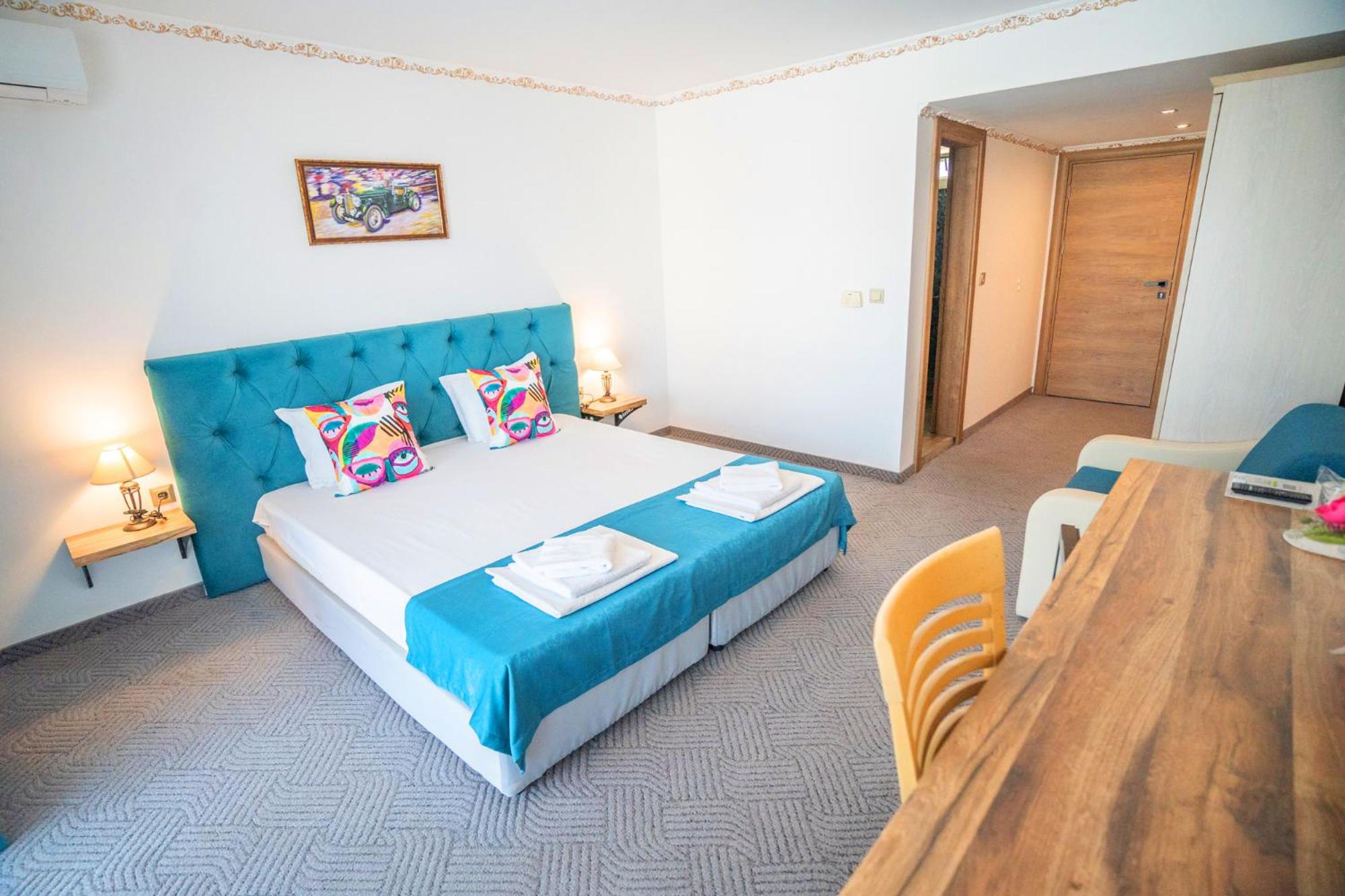 Economy Double Room (no balcony)
