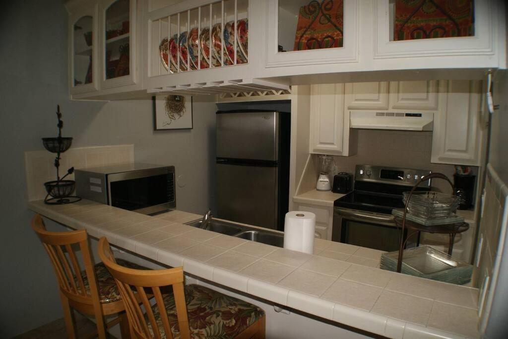 Two-Bedroom Apartment photo 2