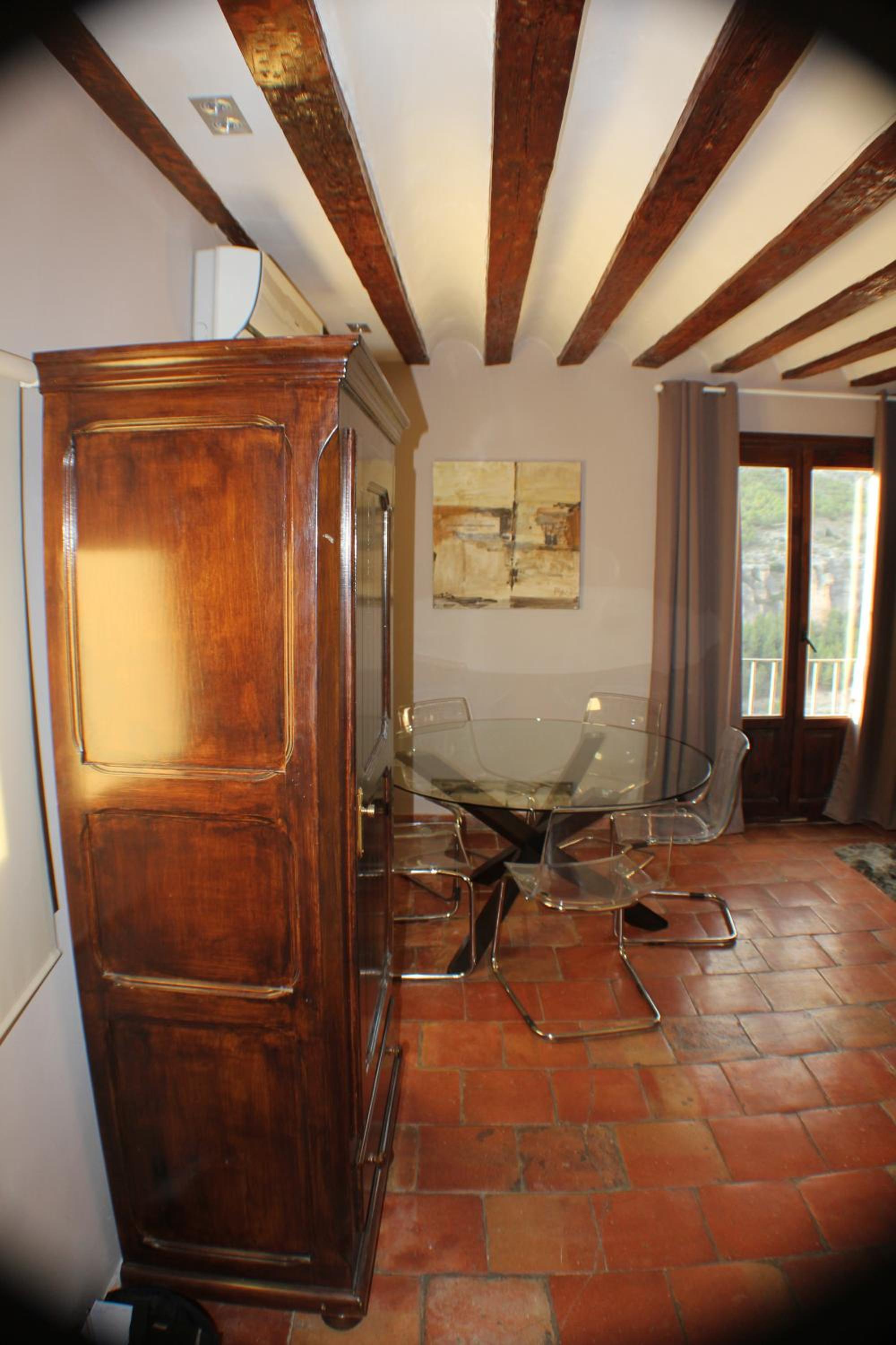 Deluxe Apartment with Views - Photo 5