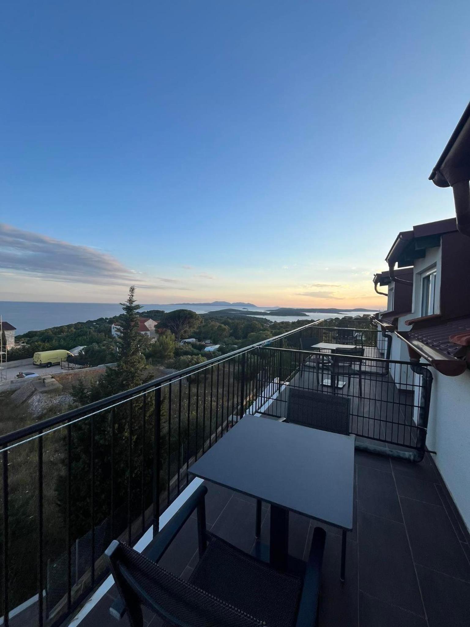 Twin Room with Sea View photo 2