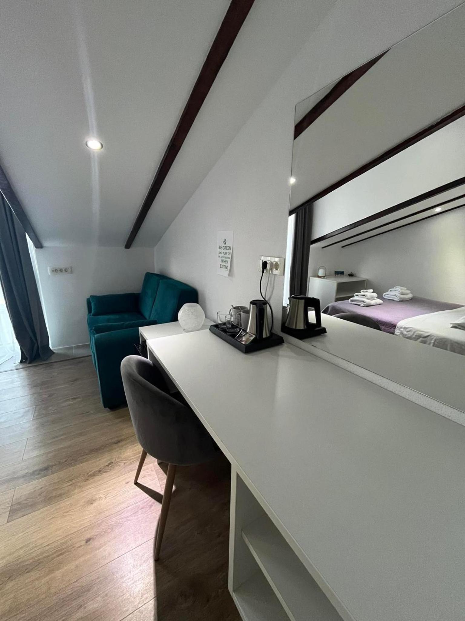 Double Room with Balcony and Sea View - Attic photo 1