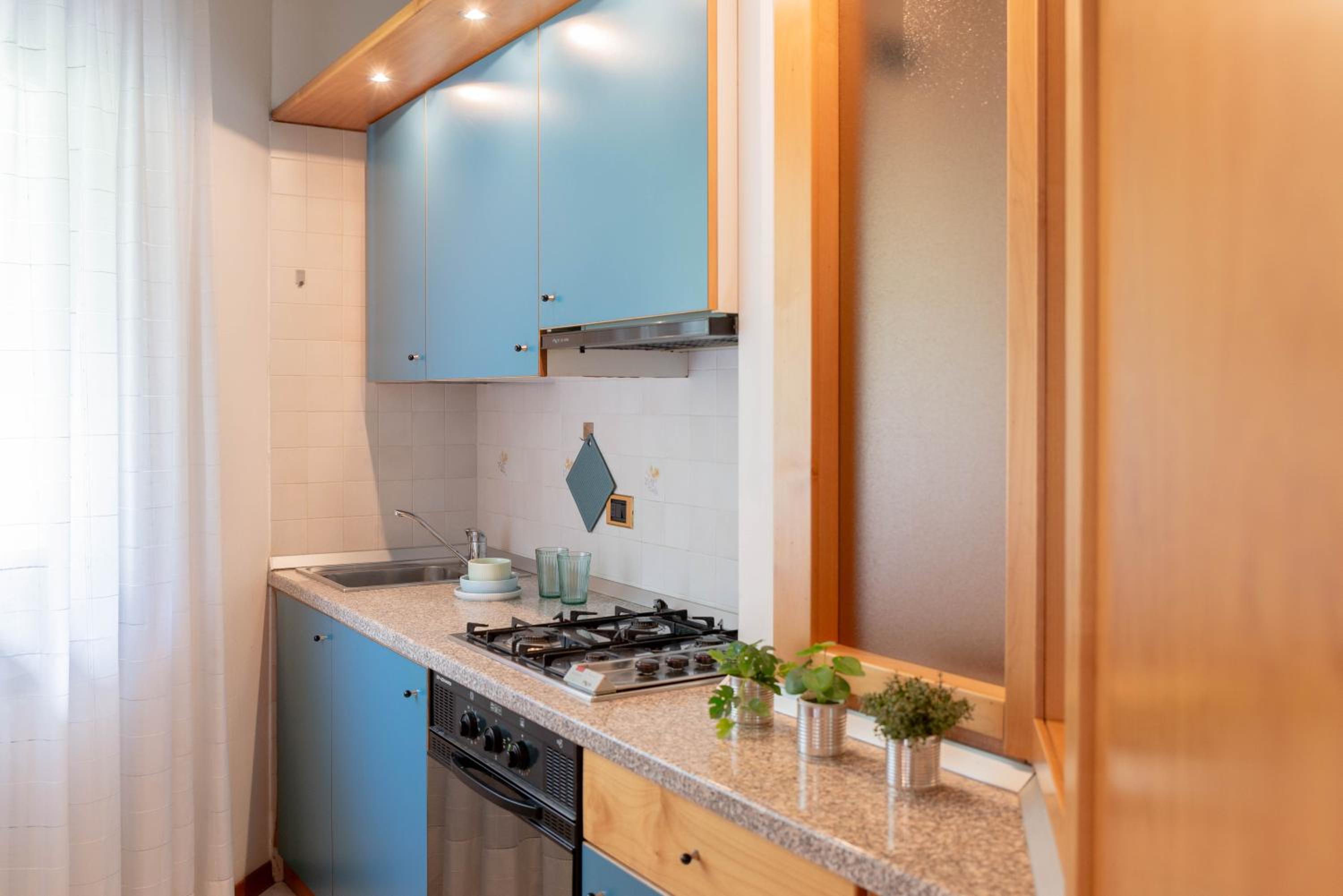 Studio Apartment photo 2