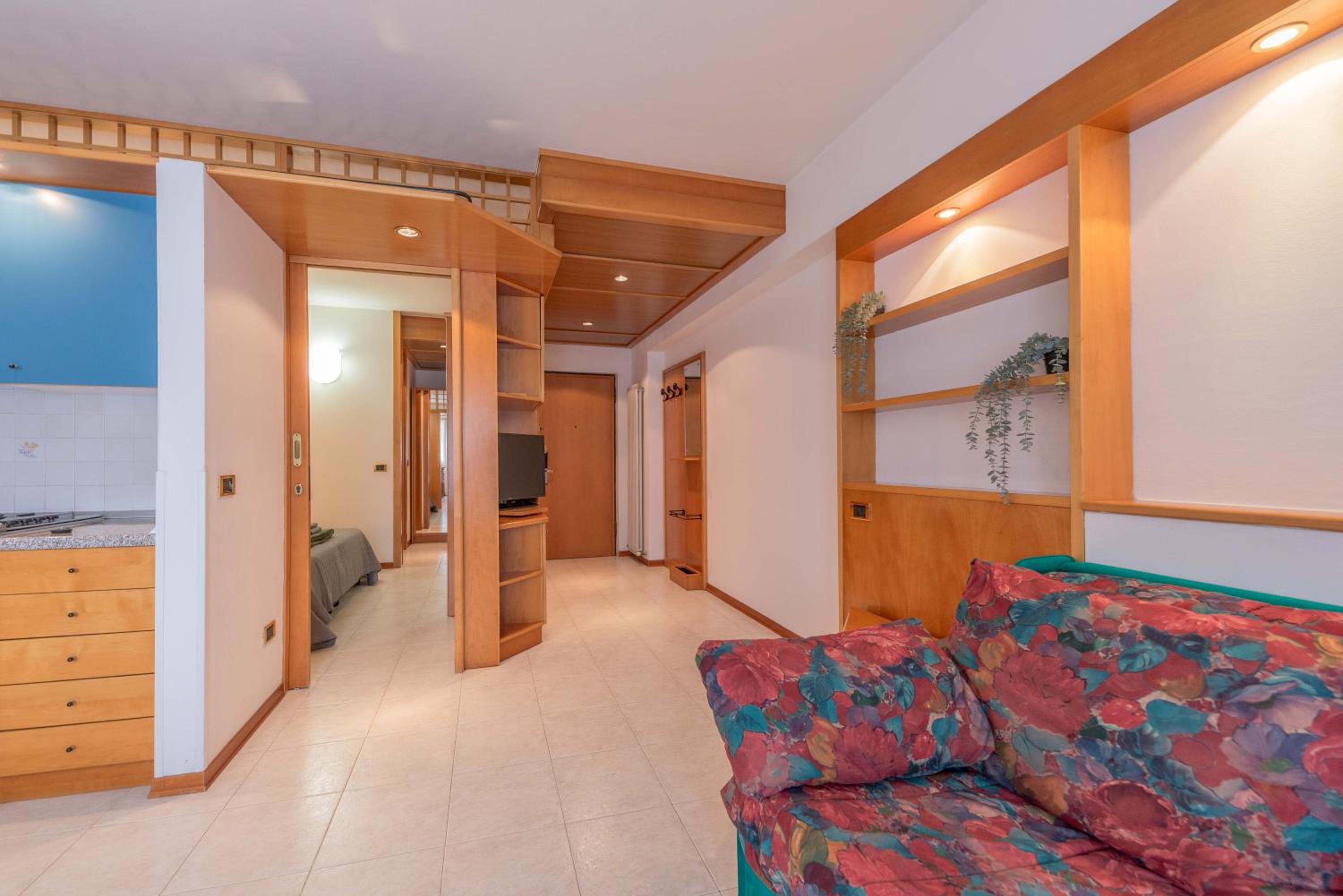 Studio Apartment photo 1