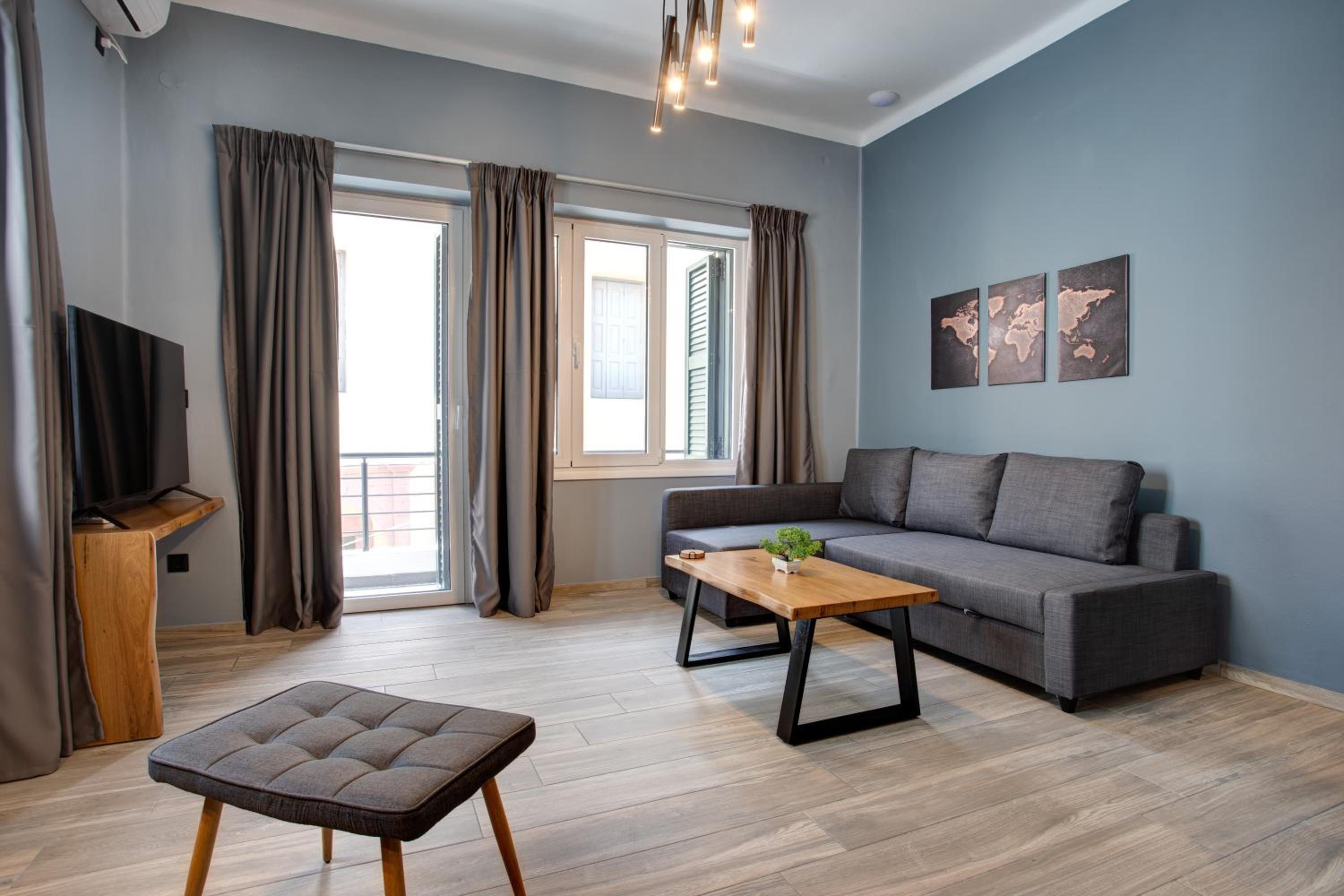 Superior One-Bedroom Apartment