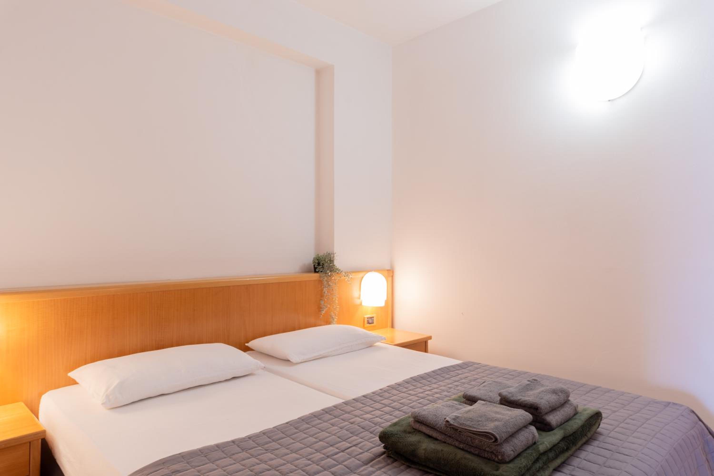 Studio Apartment photo 3