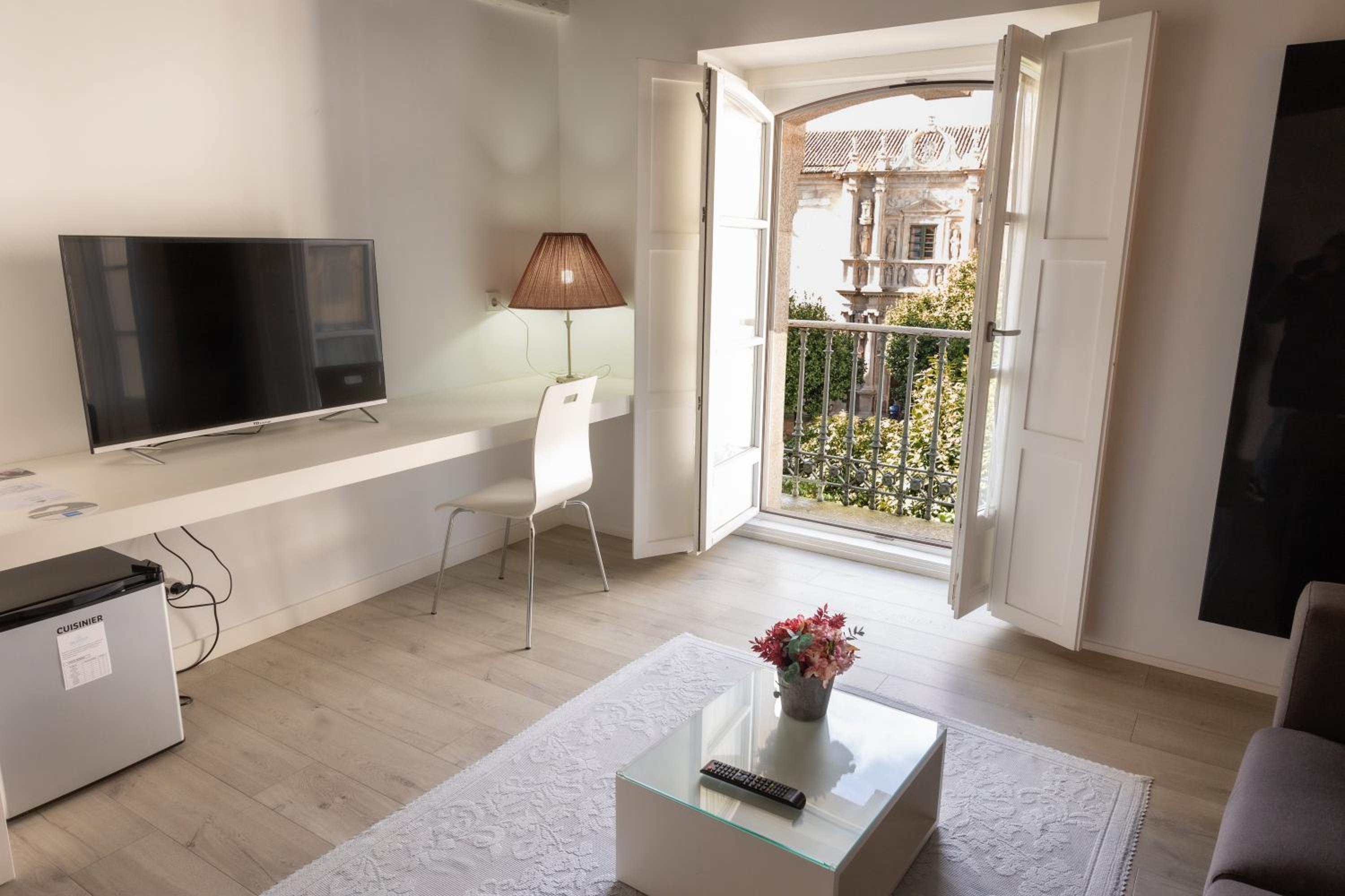Junior Suite with Garden View photo 3