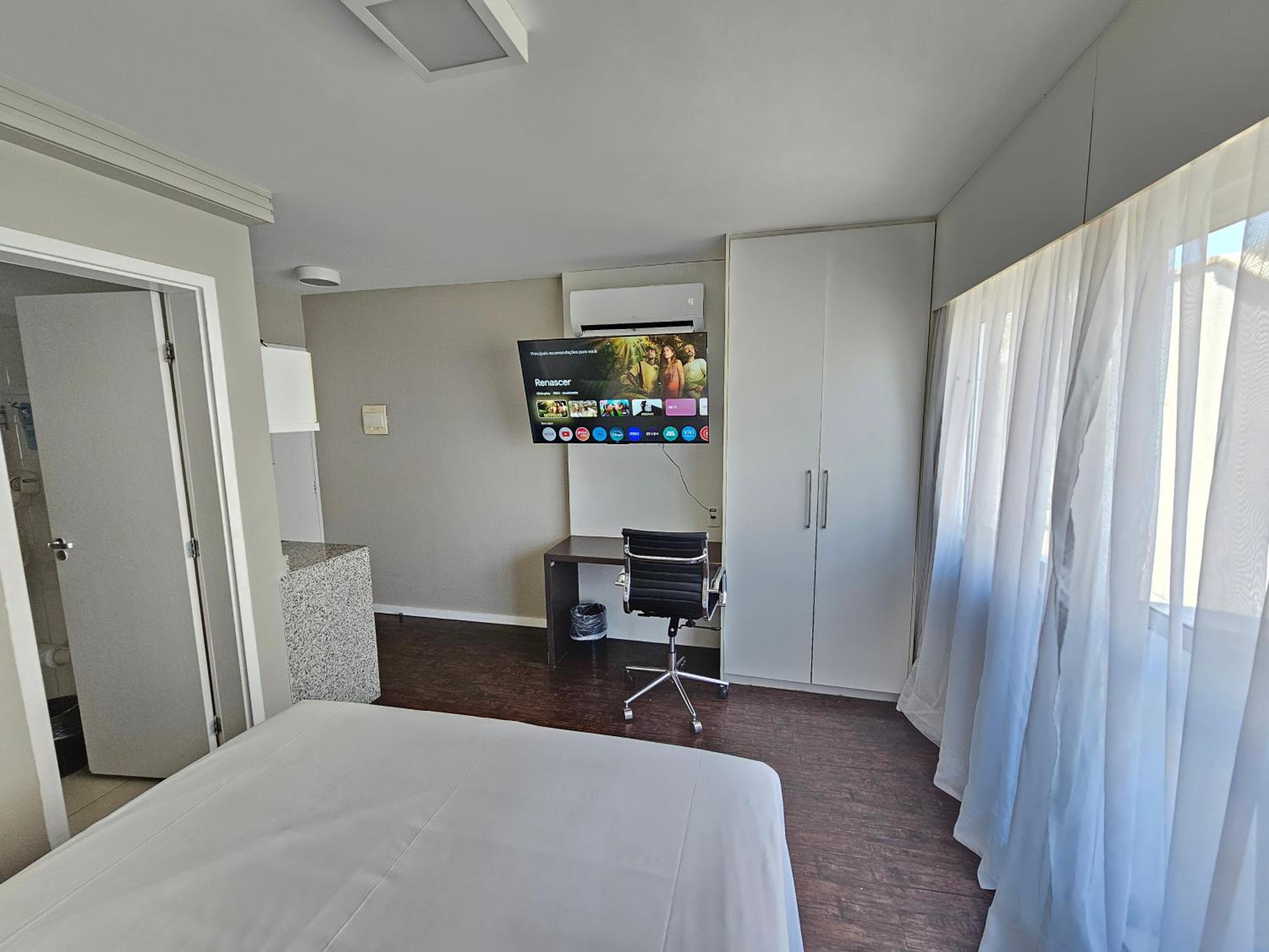 Deluxe Double Room with Shower
