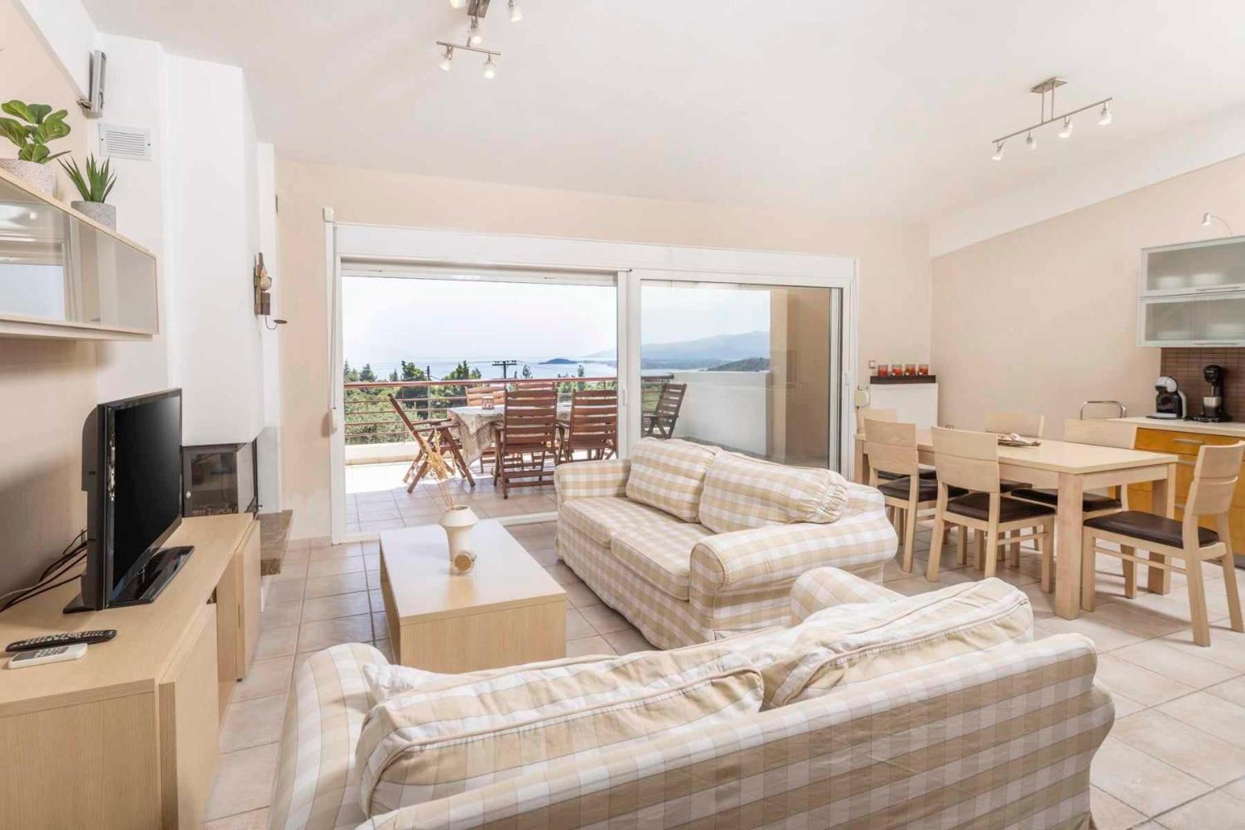 Three-Bedroom House photo 1