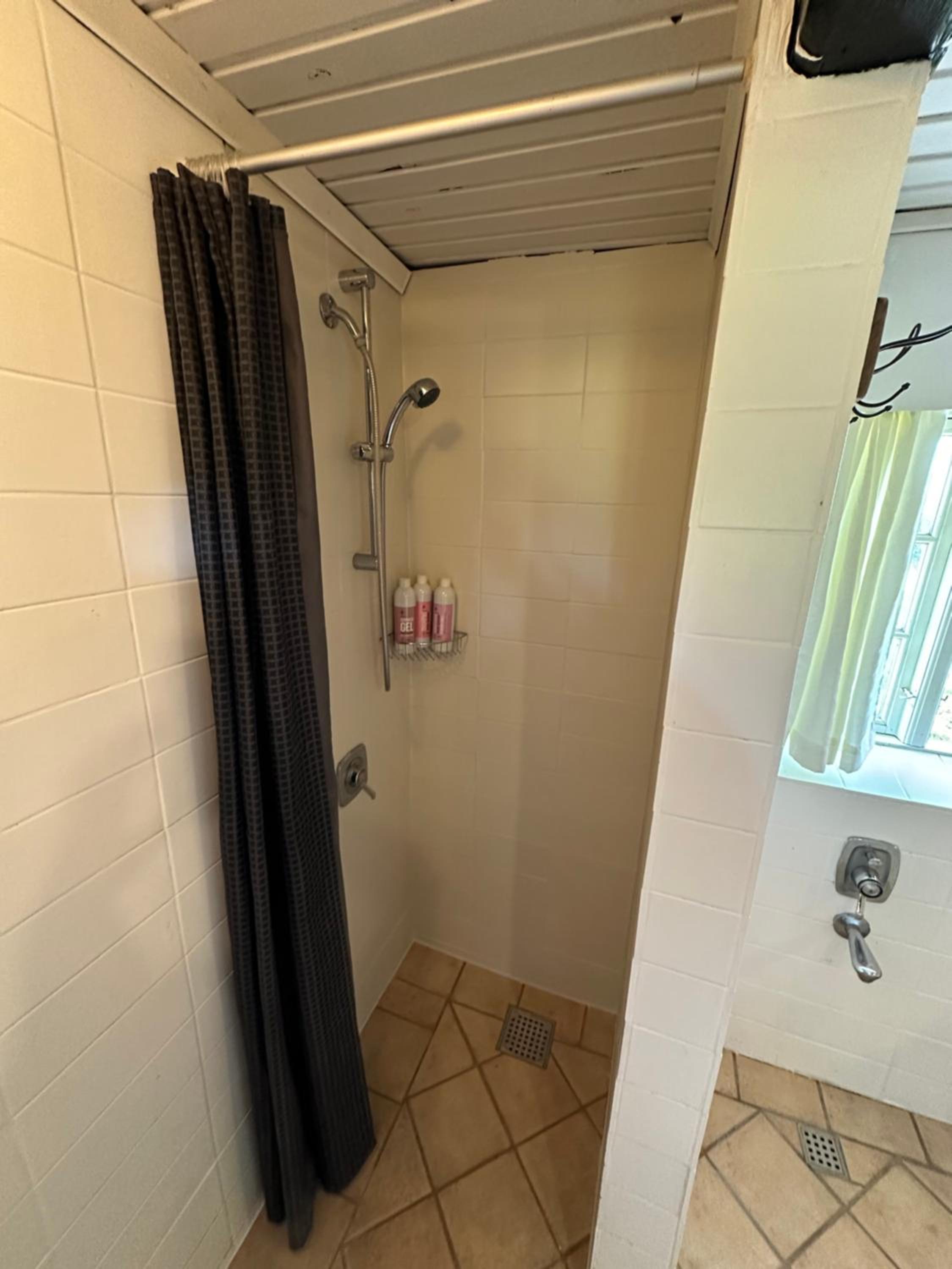 Quadruple Room with Bathroom photo 2