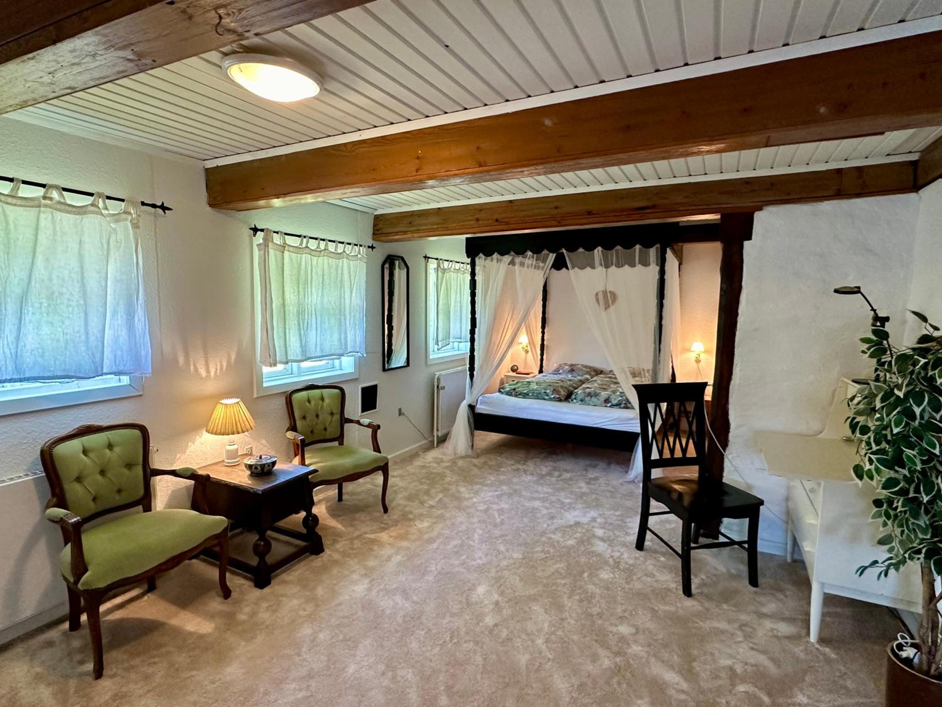 Quadruple Room with Shared Bathroom photo 1
