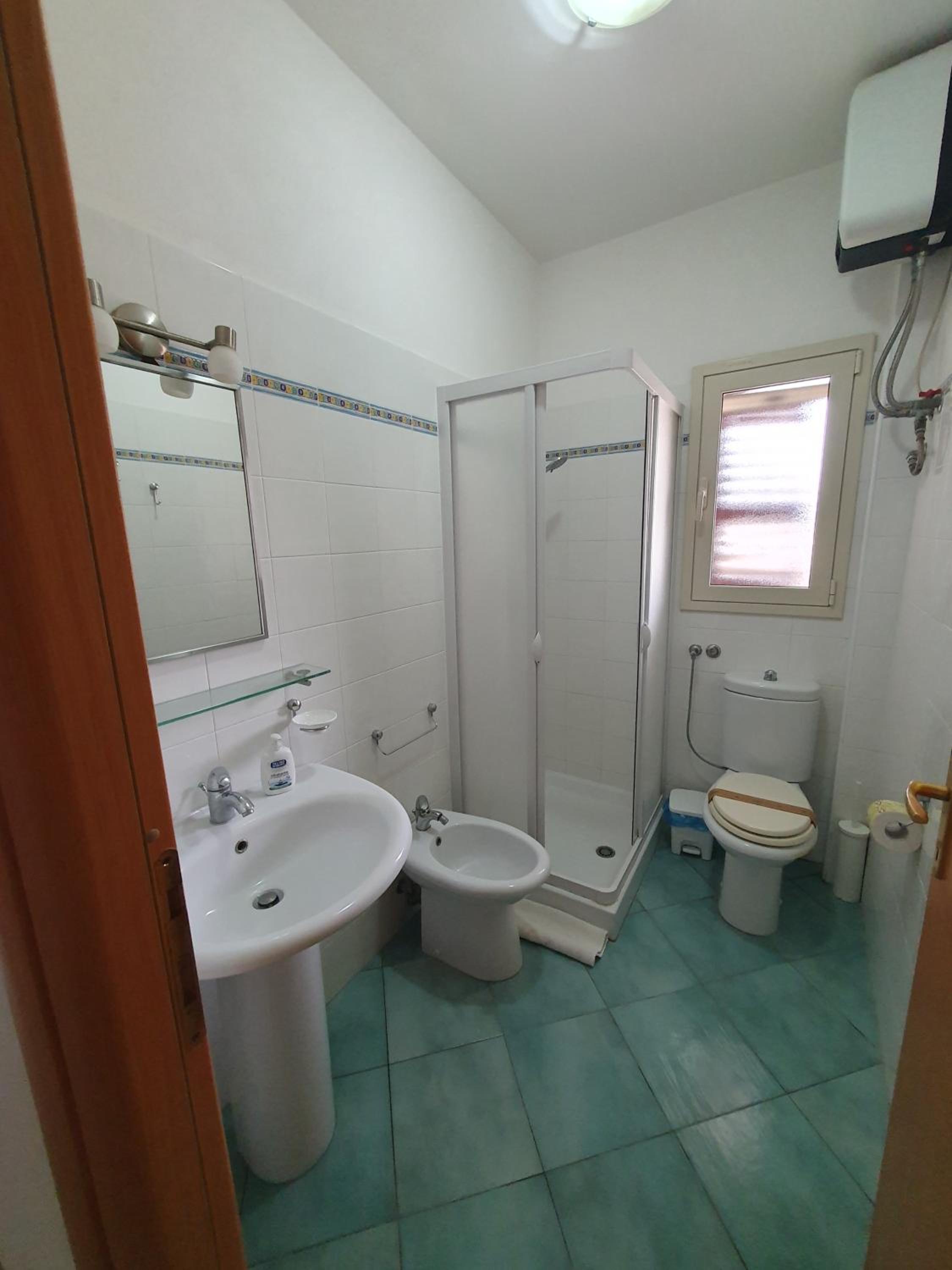 Apartment - Ground Floor photo 2