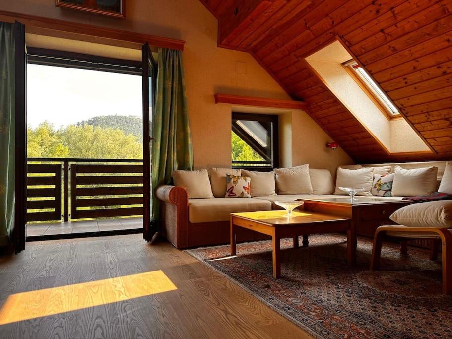 Villa photo 2
