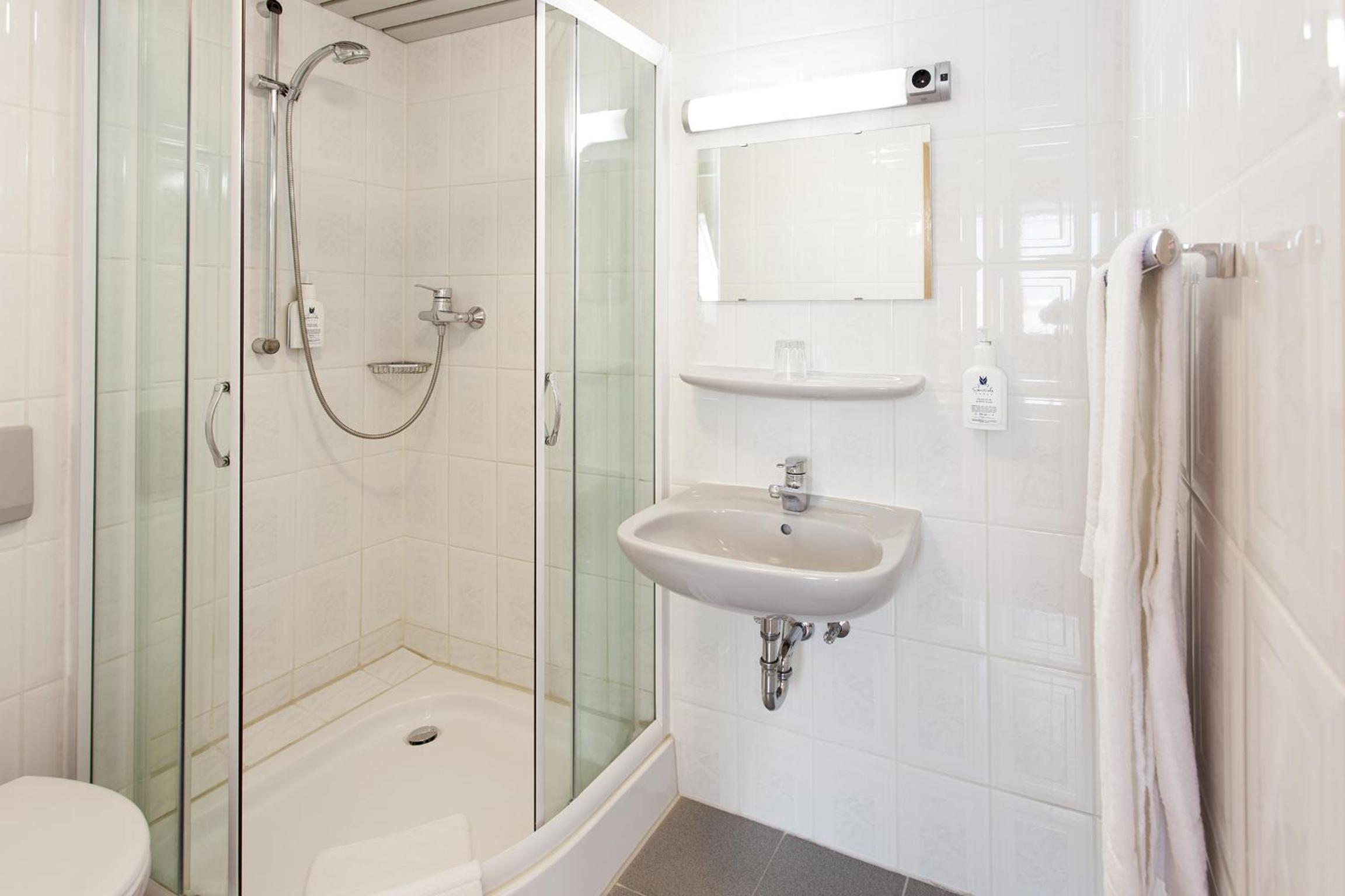 Quadruple Room with Bathroom photo 2
