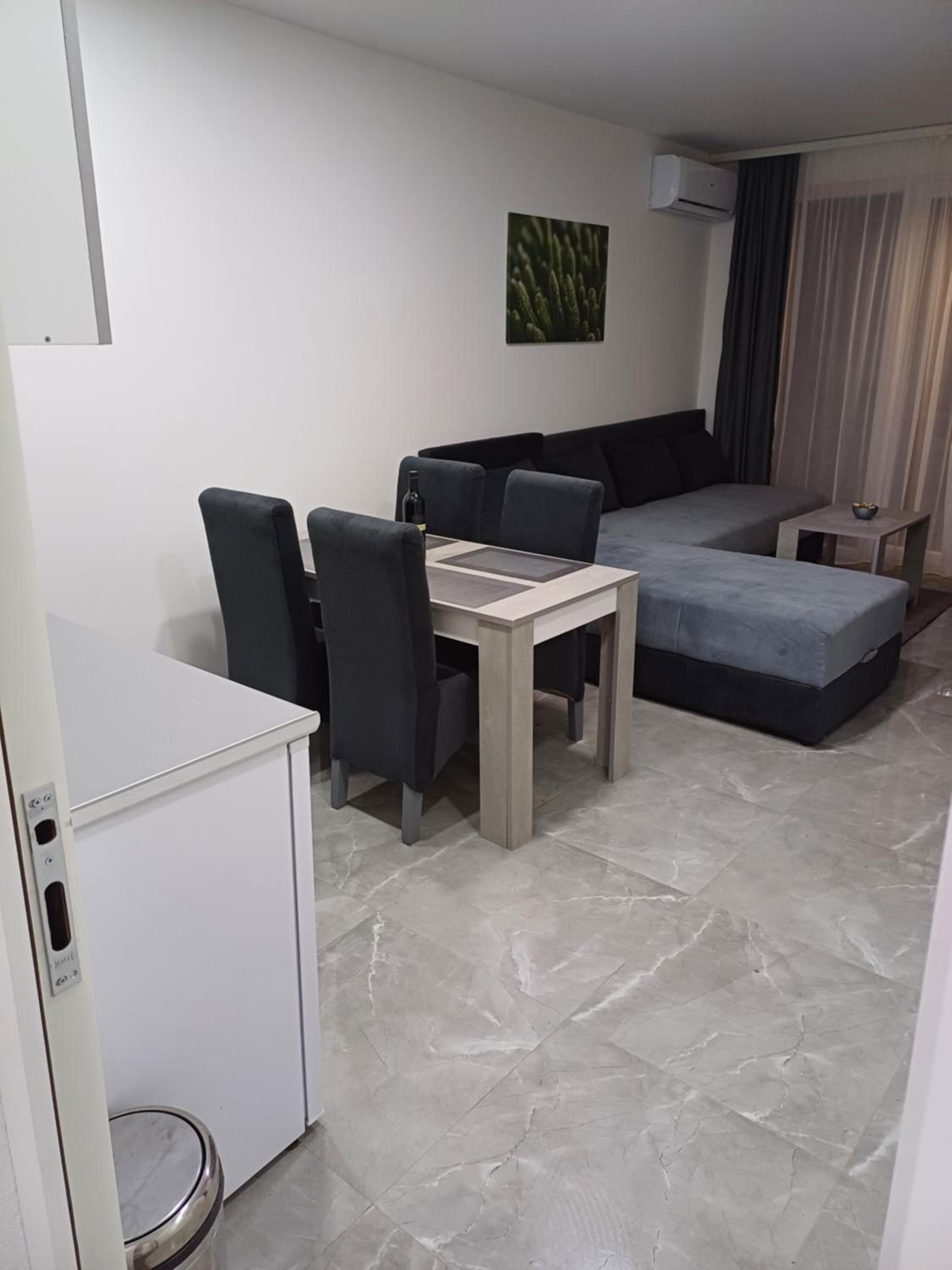Apartment - Ground Floor photo 3