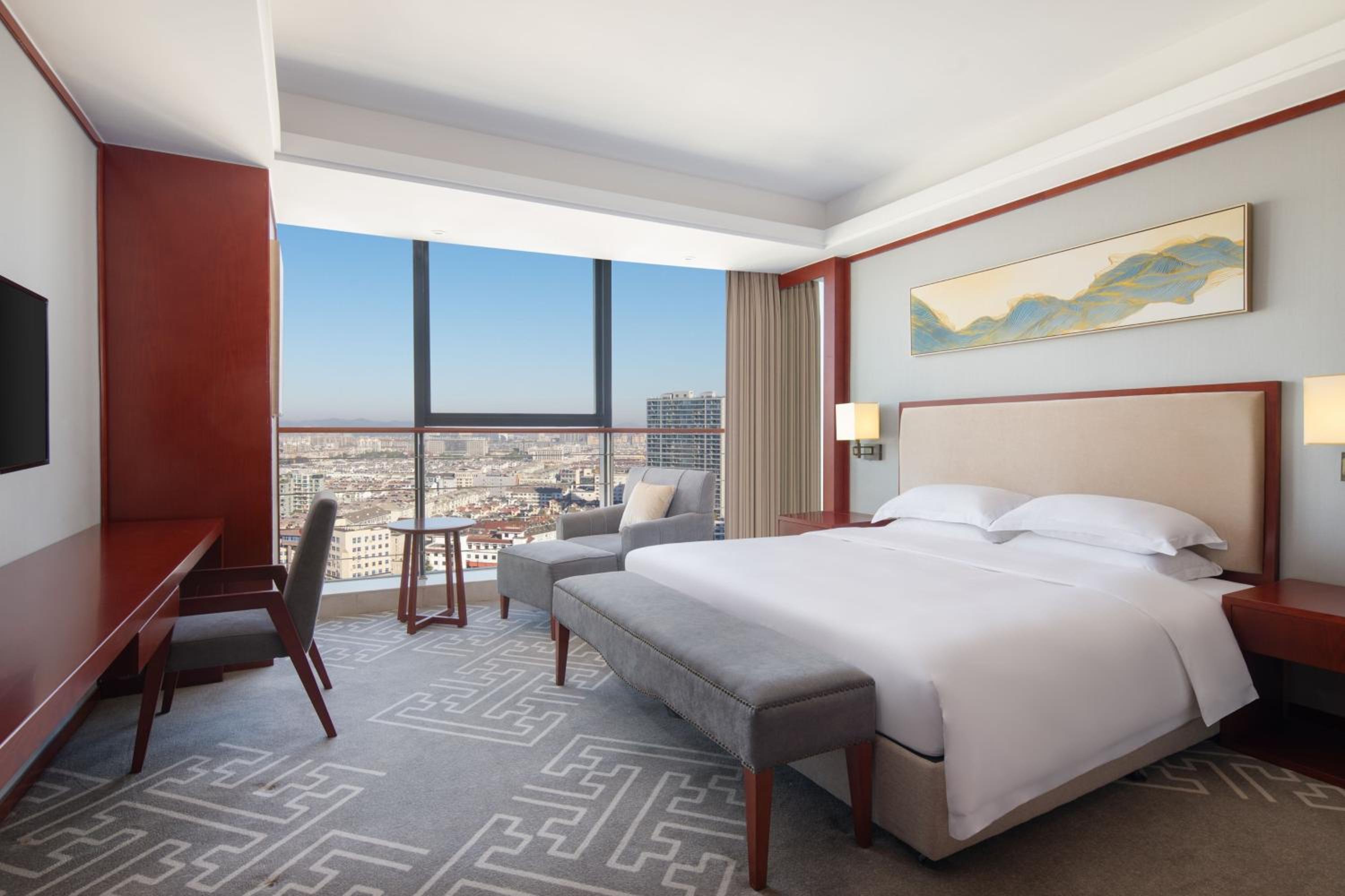 Premier King, Guest room, 1 King, City View photo 1