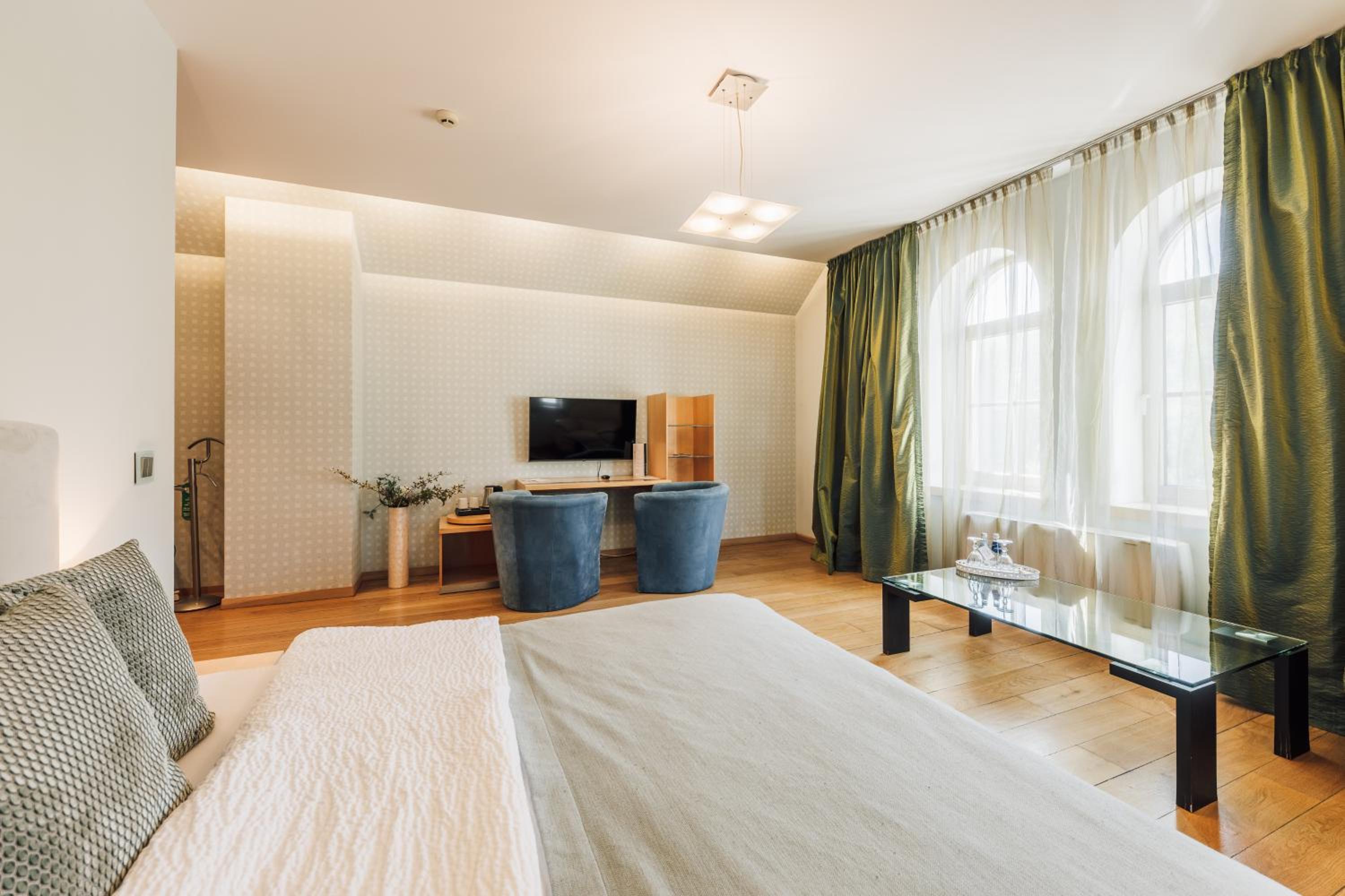 Deluxe Double Room - Photo 1