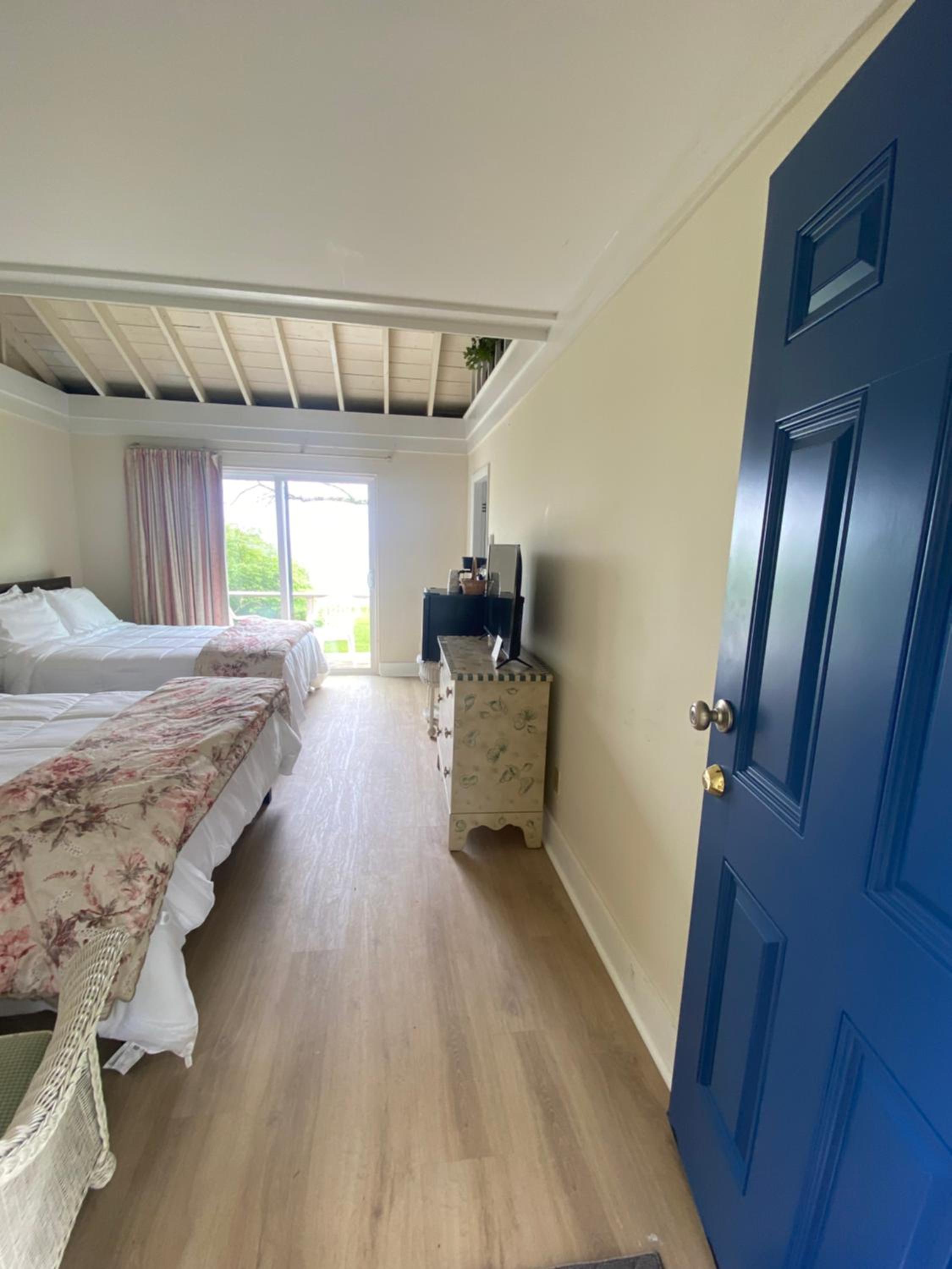 Deluxe Double Room with Balcony and Sea View