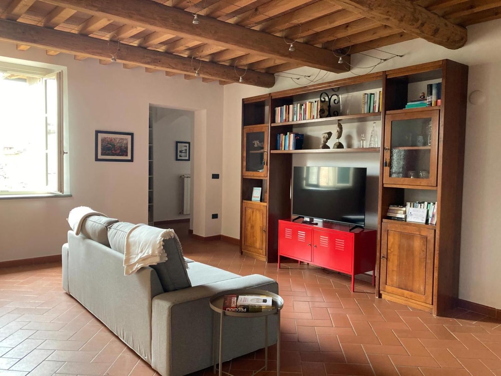 Three-Bedroom Apartment photo 1