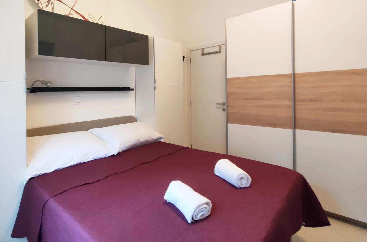 One-Bedroom Apartment with Balcony